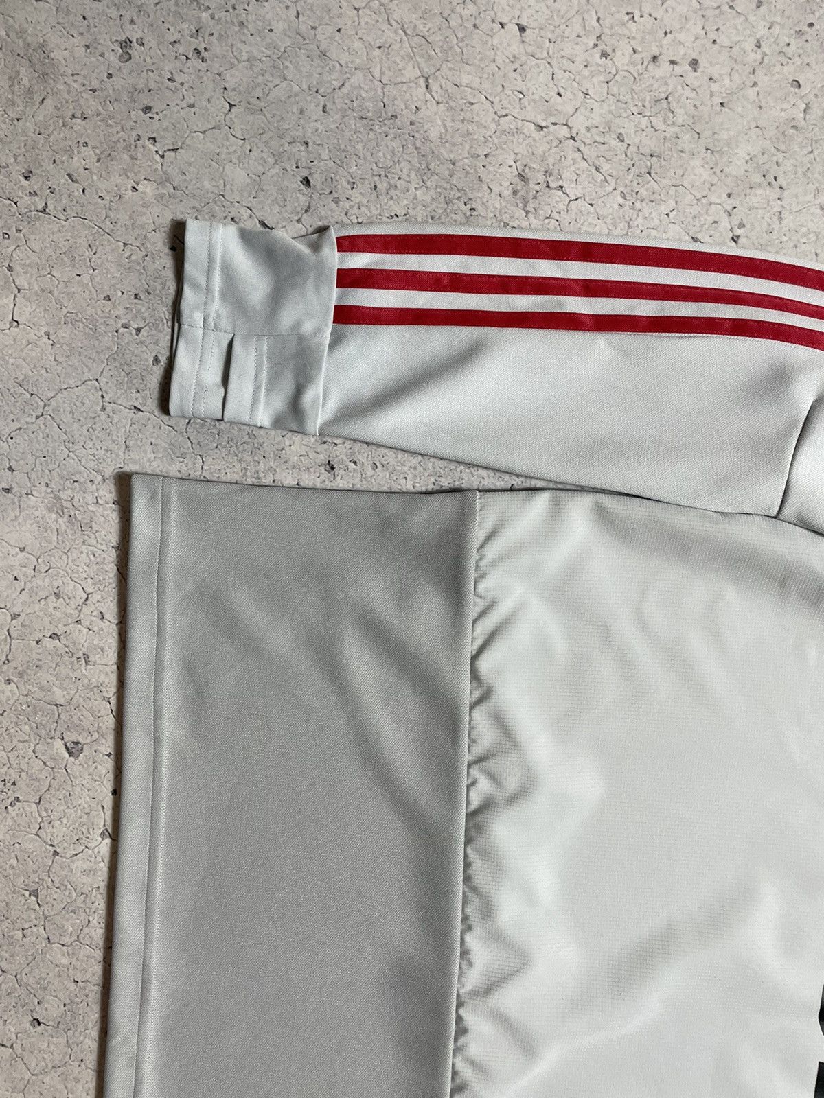 Adidas Vintage Adidas Manchester United Football Track Sweatshirt Size US M / EU 48-50 / 2 - 3 Thumbnail