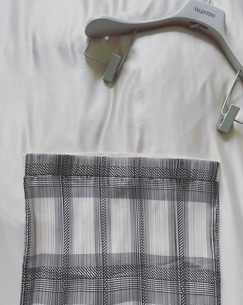 Helmut Lang Helmut Lang size SPleated Black White Grey Plaid Skirt 2501 Size 26" / US 2 / IT 38 - 3 Thumbnail