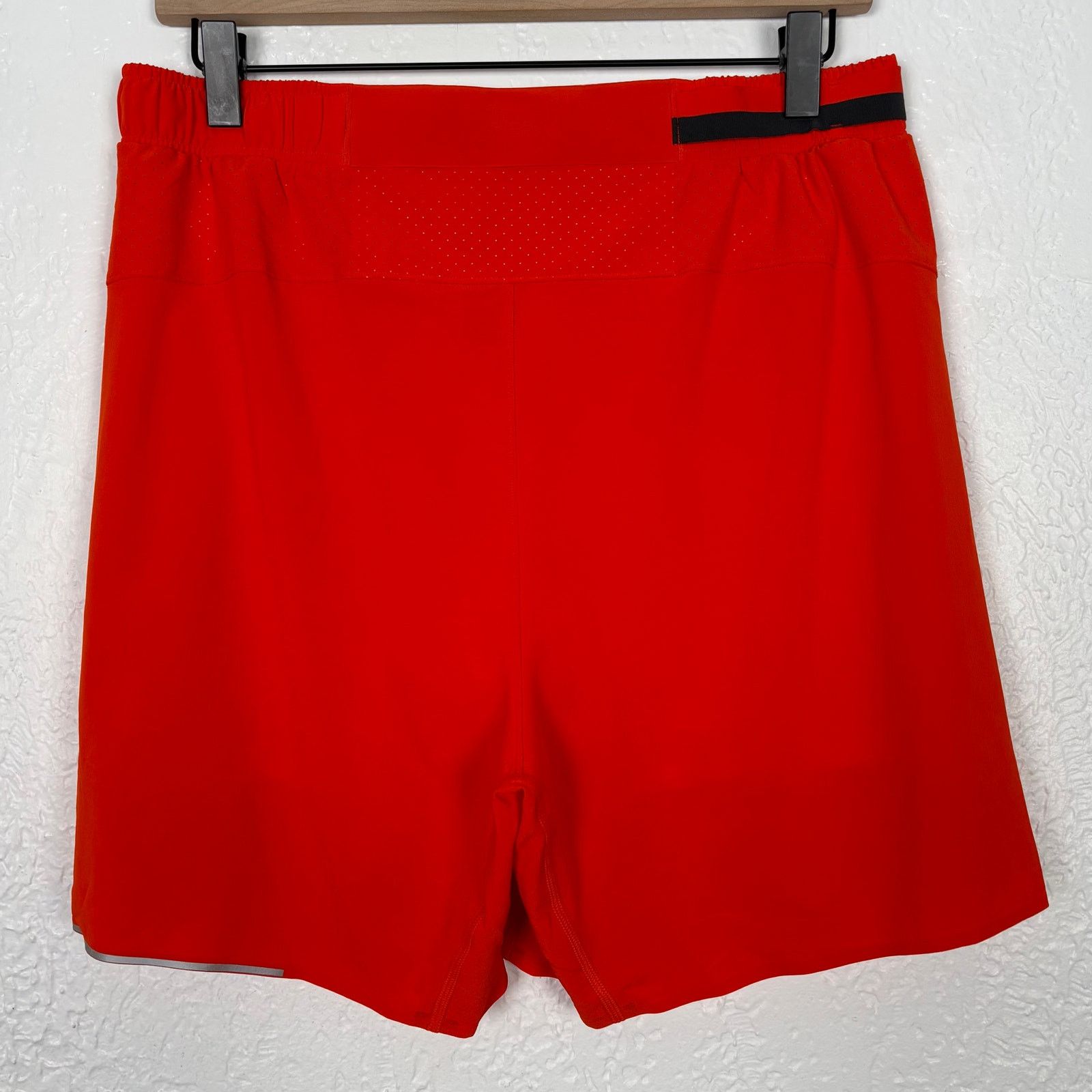 Lululemon Lululemon Men's Surge Lined Short 6" Updated Size Large Size US 30 / EU 46 - 2 Thumbnail