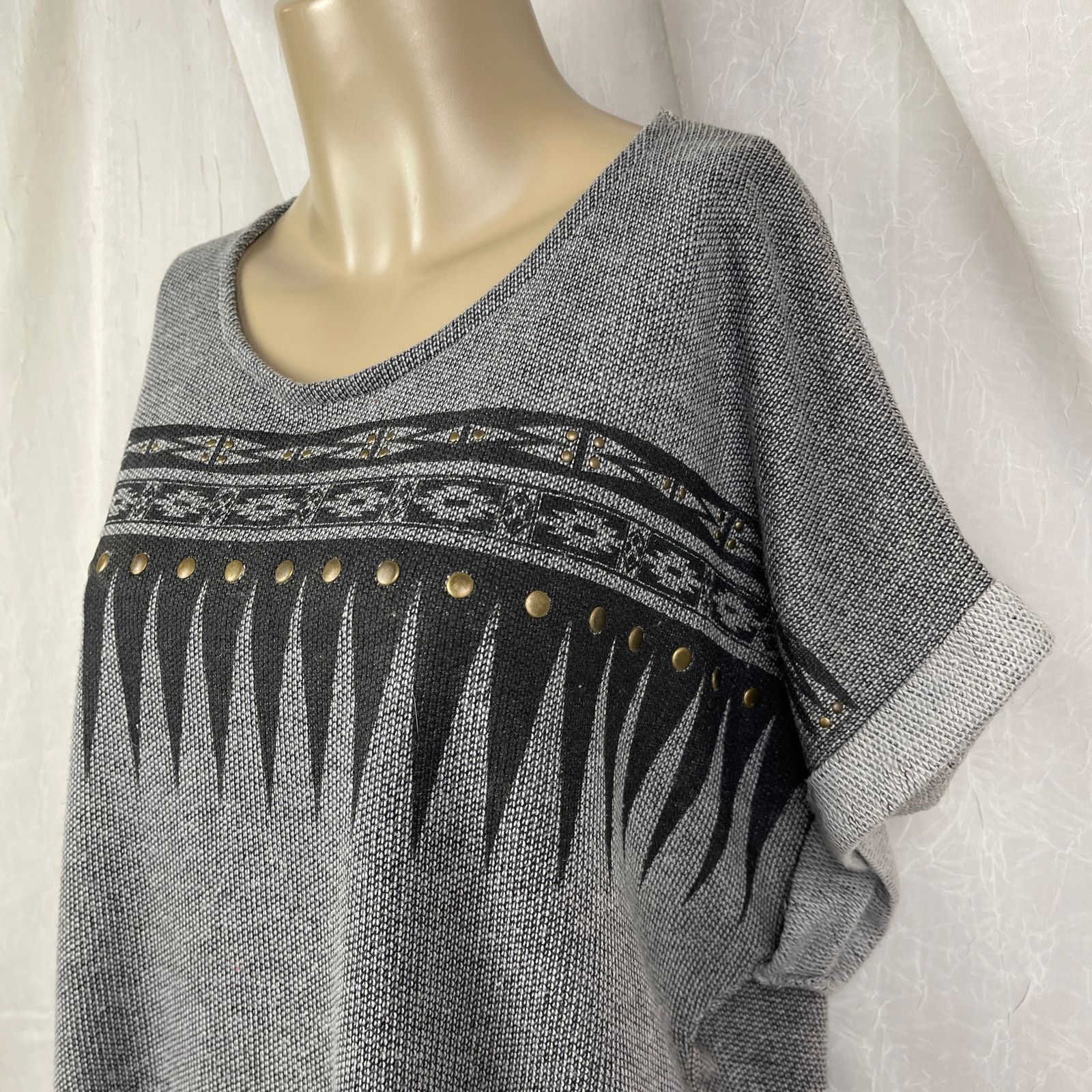 Forever 21 Forever 21 Grey Black Studded Fringe Top Southwestern Print Size S / US 4 / IT 40 - 7 Thumbnail