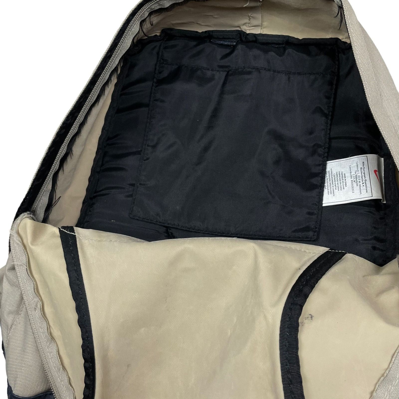 Nike × Vintage Nike Men's Gray Black Polyester Swoosh Pockets Backpack Bag Size ONE SIZE - 5 Thumbnail