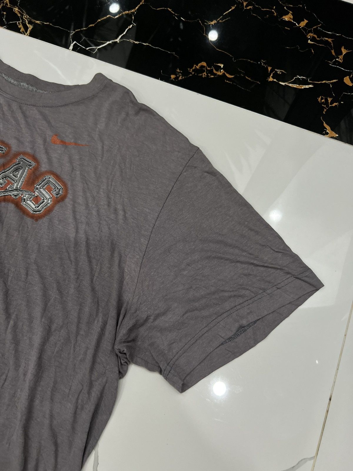 Nike × Vintage 90's RARE DISTRESSED NIKE TEXAS BULL SWOOSH LOGO TEE Size US XL / EU 56 / 4 - 6 Thumbnail