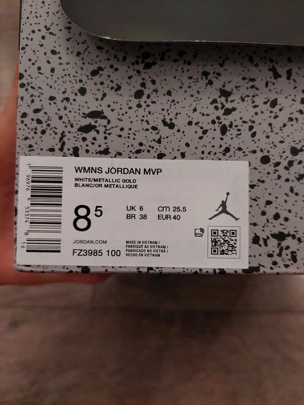 Nike Buty damskie sportowe Jordan rozm 40 Size US 9 / IT 39 - 10 Thumbnail