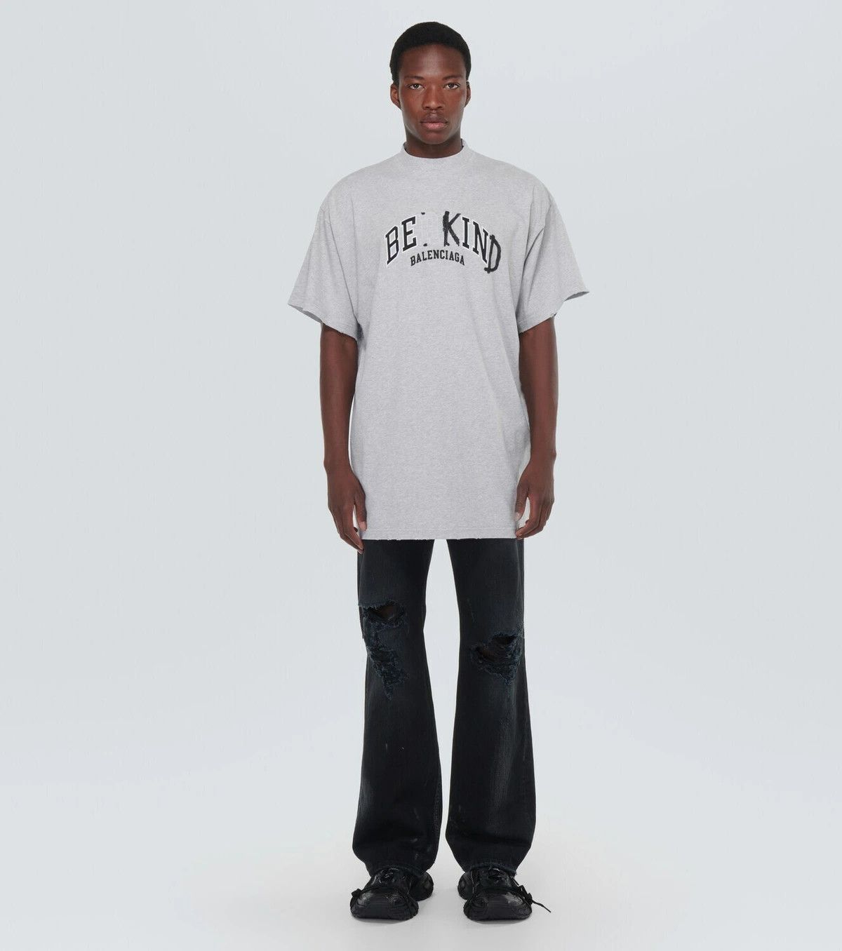 Balenciaga Faded Black Embroidered Be Kind Logo Oversized T-Shirt Size US XS / EU 42 / 0 - 6 Thumbnail