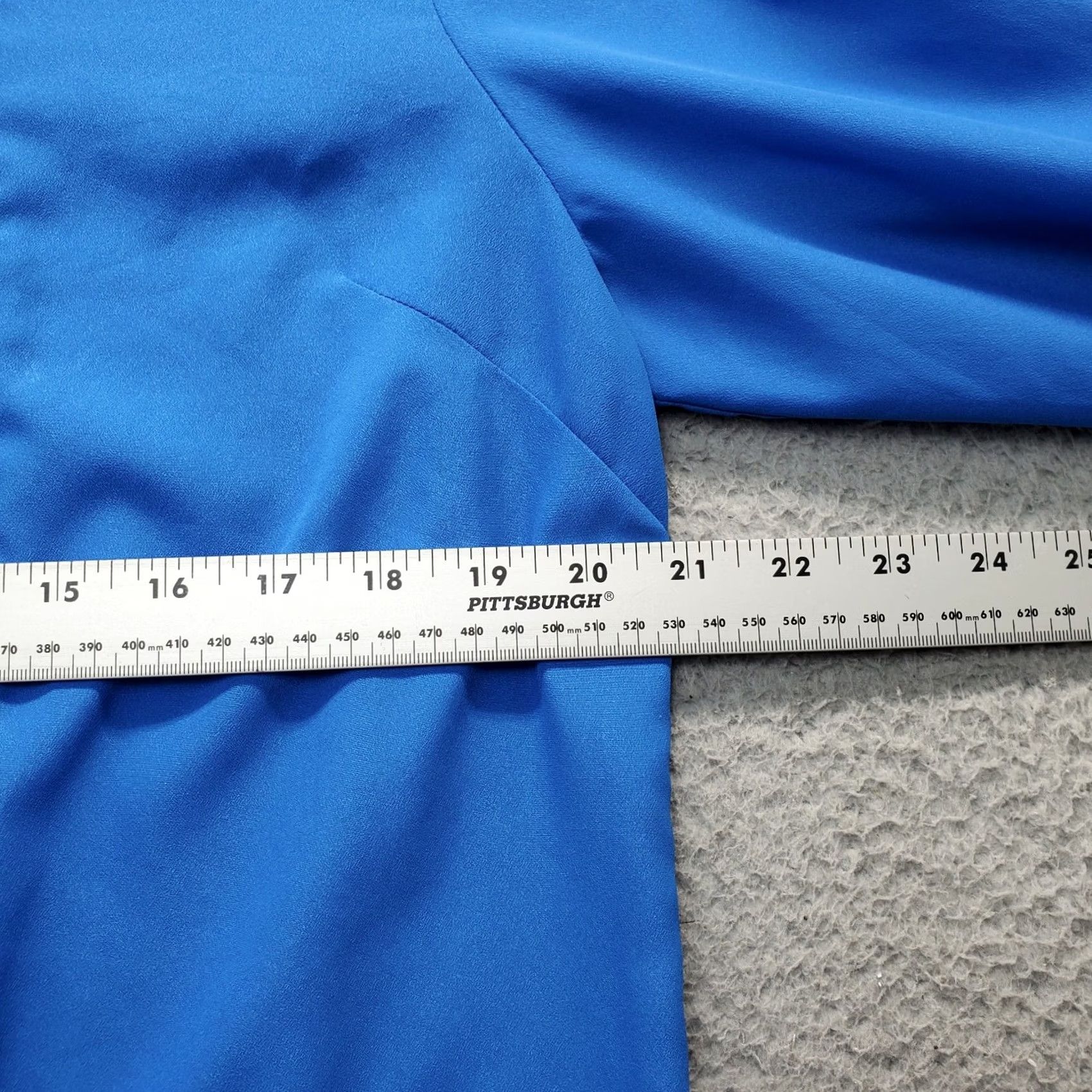 Michael Kors Michael Kors Blouse Womens Large Blue Pleated Roll Tab Long Sleeve 1/2 Zip Shirt Womens Size L Blue Pleated Roll Tab 1/2 Zip Size L / US 10 / IT 46 - 4 Thumbnail