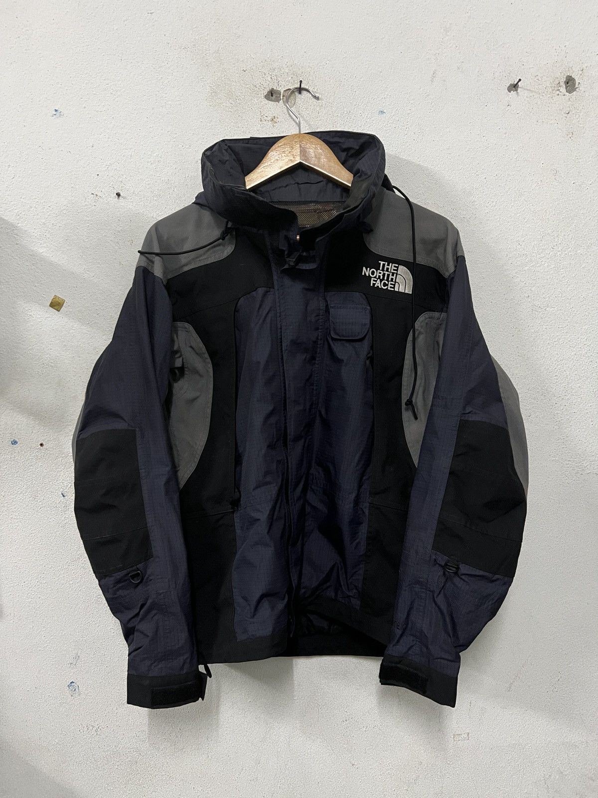 The North Face Vintage The North Face Rare Design Size US M / EU 48-50 / 2 - 1 Thumbnail