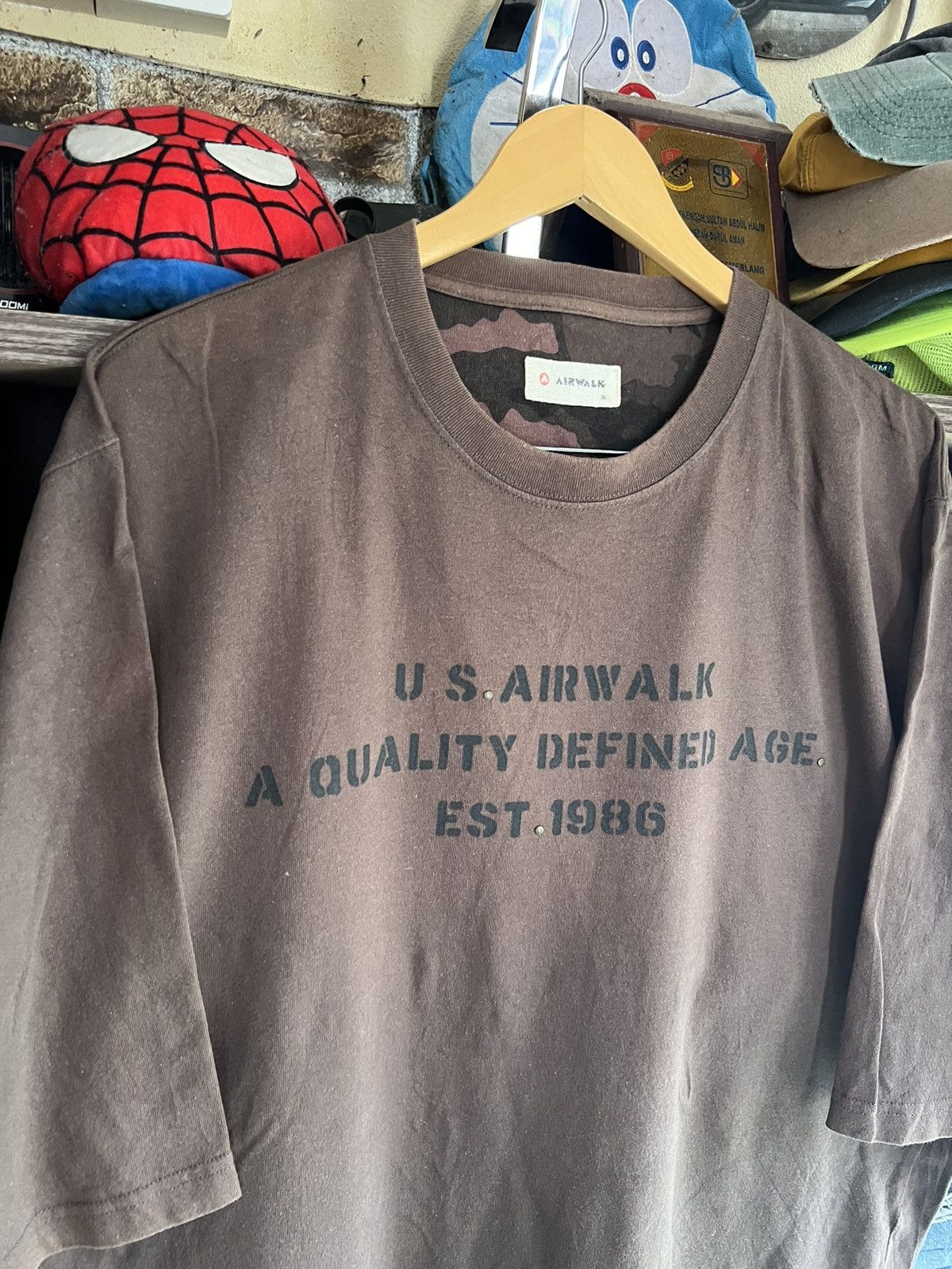 Airwalk 🔥US Airwalk Military Style Tee Size US L / EU 52-54 / 3 - 4 Thumbnail