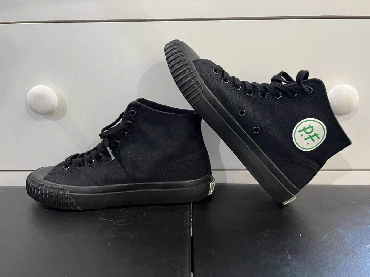 P.F. Flyers Size 5.5 - PF Flyers Center Hi The Sandlot 25th Anniversary Size US 5.5 / EU 38 - 5 Thumbnail