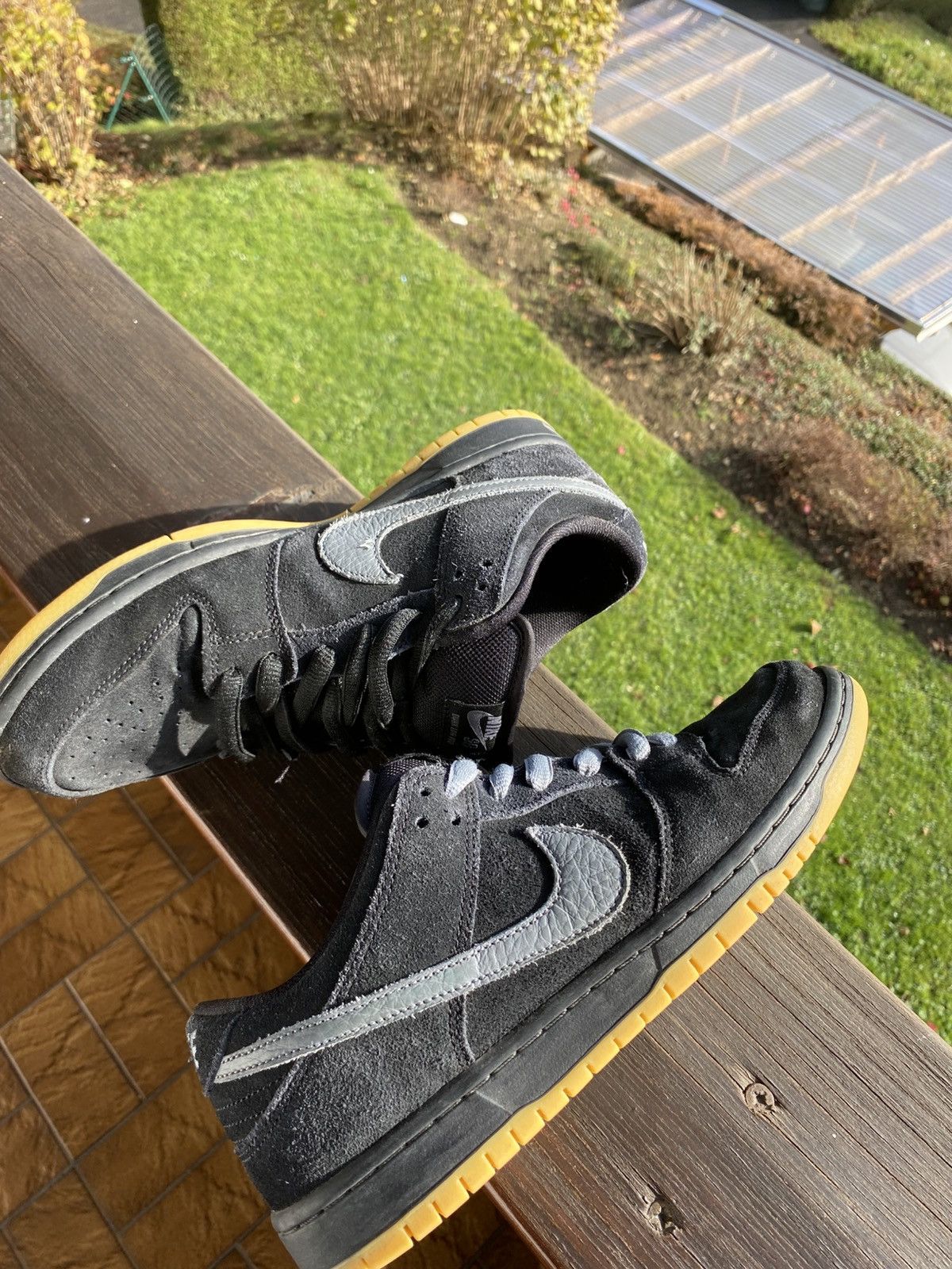 Nike SB Nike SB Dunk Low Fog Size US 8.5 / EU 41-42 - 2 Thumbnail