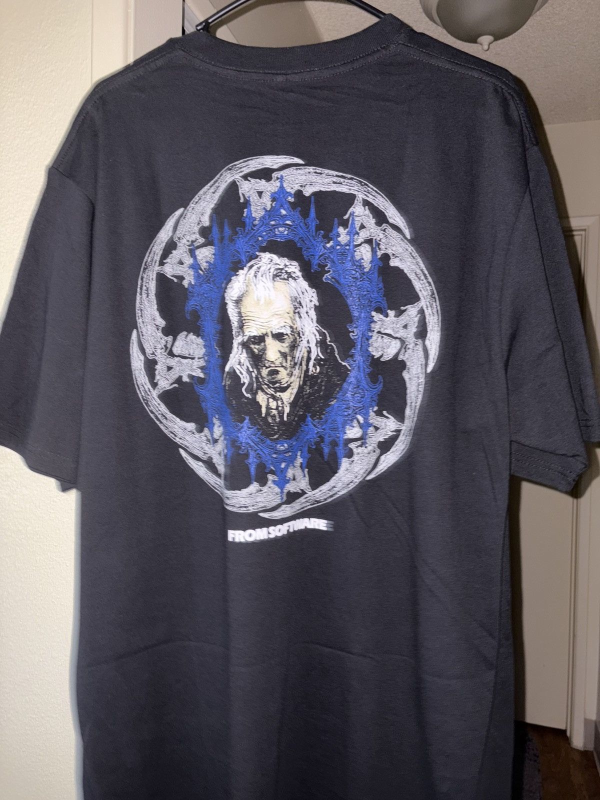 Other Bloodborne Gehrman, the First Hunter T-shirt Size US XXL / EU 58 / 5 - 2 Thumbnail