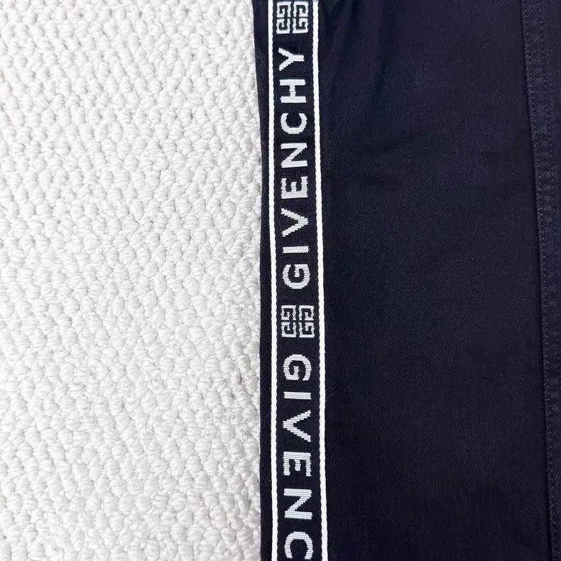 Givenchy Givenchy Black Washed Distressed Side 4G Embroidered Lette Size US M / EU 48-50 / 2 - 4 Thumbnail