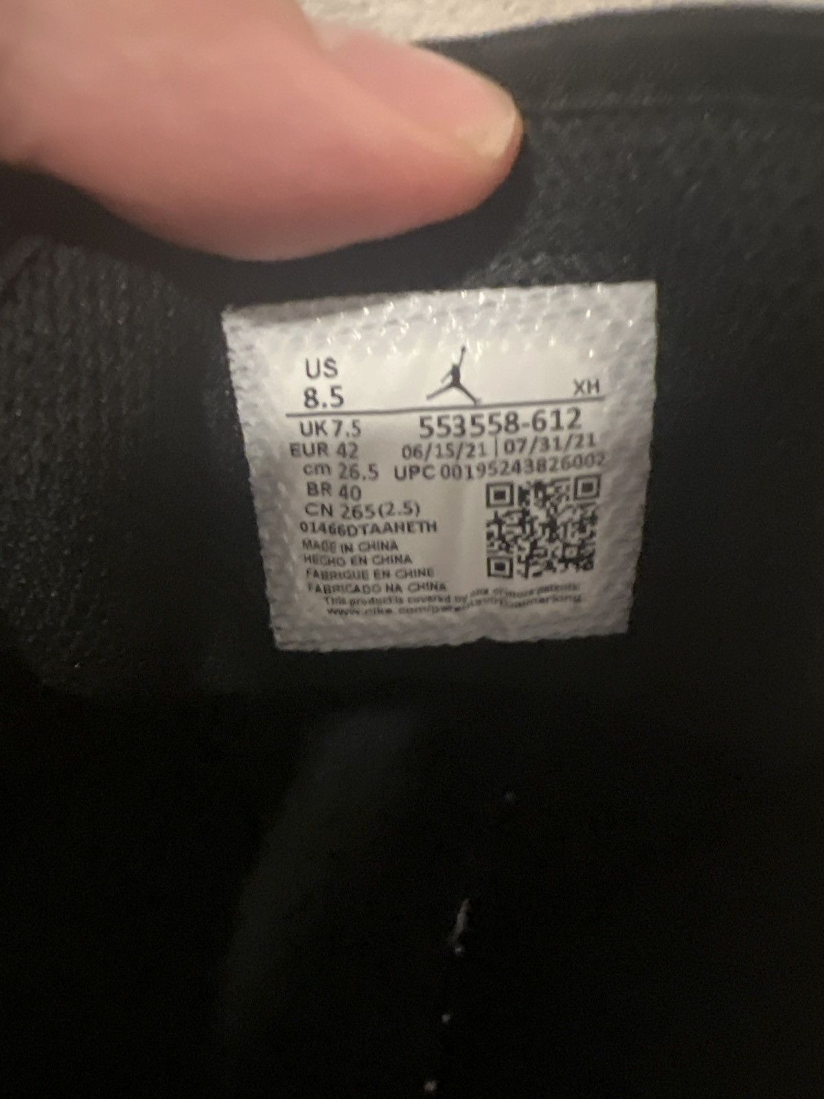 Jordan Brand × Nike Jordan 1 Low Bred Toe Size US 8.5 / EU 41-42 - 7 Thumbnail