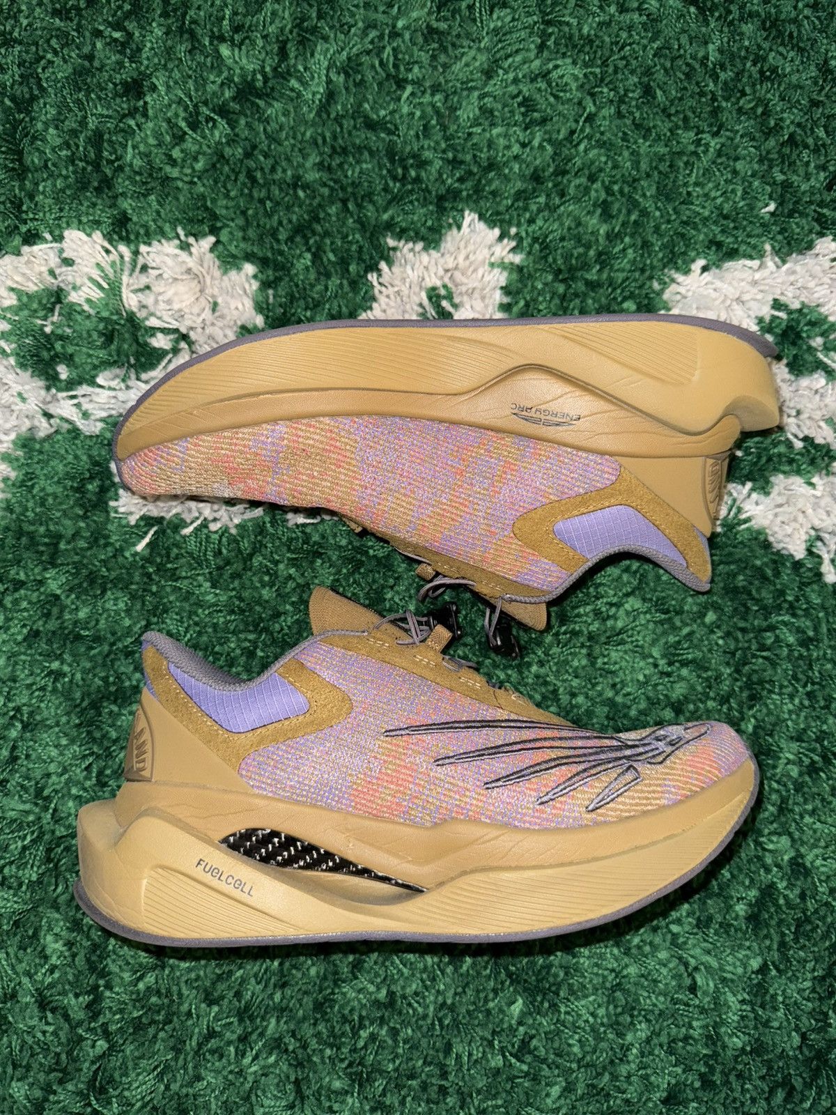 New Balance × Stone Island Stone island X new balance FuelCell Size US 10 / EU 43 - 1 Thumbnail