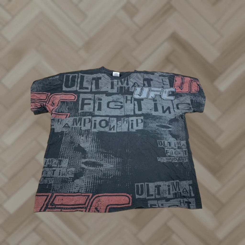 UFC VINTAGE UFC Shirt Mens XL Black AOP Y2K Logo Crew Neck Short Sleeve 12106 Size US XL / EU 56 / 4 - 1 Thumbnail
