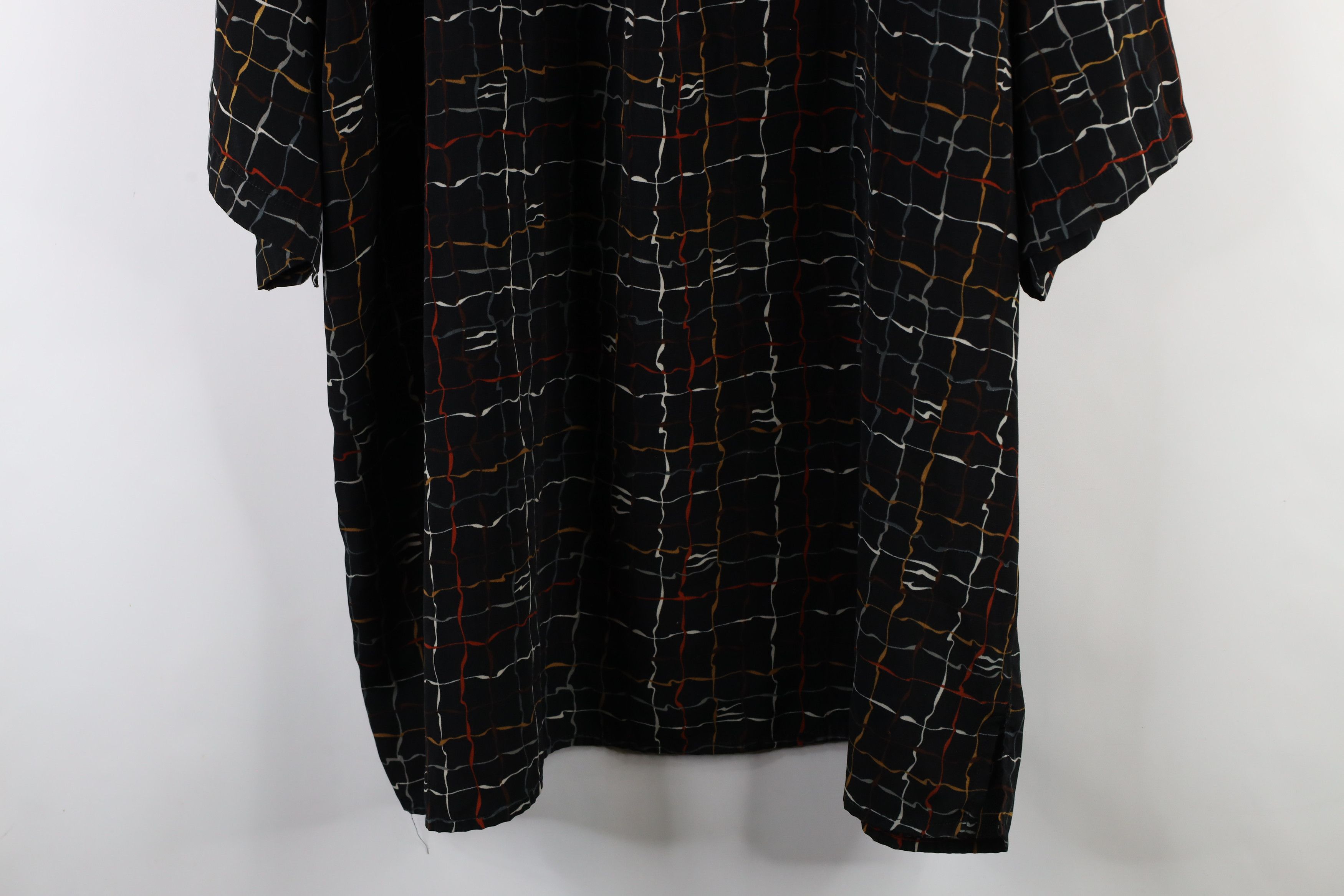 Vintage Vintage 90s Streetwear Checkered Short Sleeve Button Shirt Size US XXL / EU 58 / 5 - 11 Thumbnail