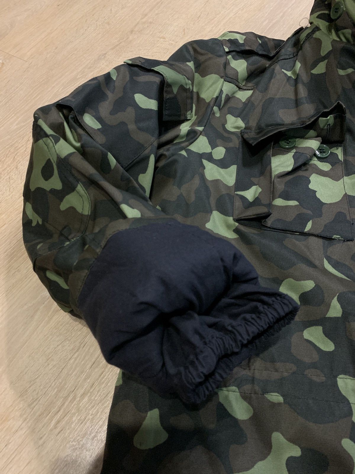Vintage Vintage Ukraine Army Dubok coat jacket 1996 Size US M / EU 48-50 / 2 - 5 Thumbnail