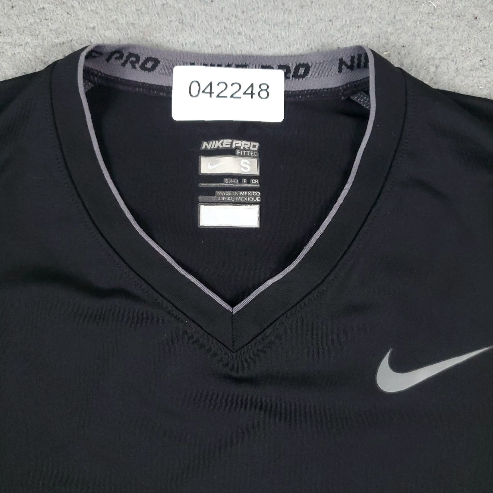 Nike Nike T Shirt Mens Size Small Black Pro Swoosh Training Active Short Sleeve Size US S / EU 44-46 / 1 - 2 Thumbnail