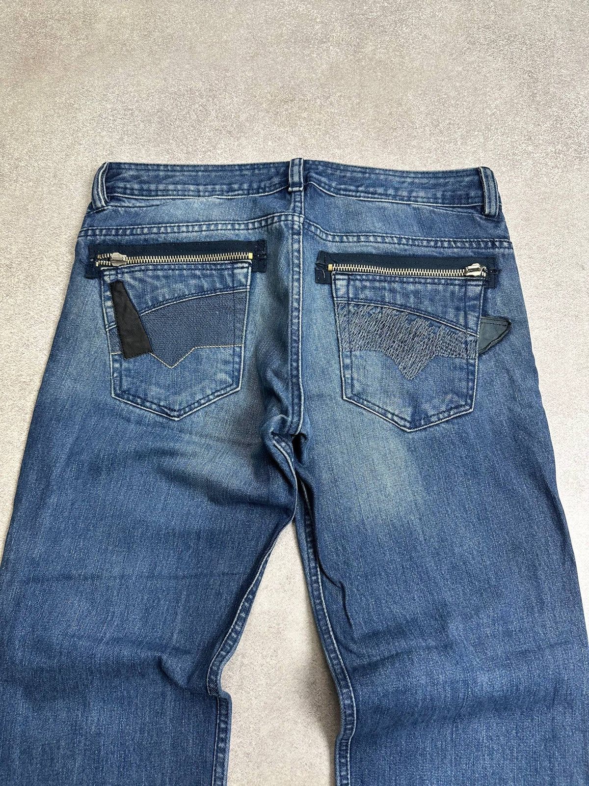 Diesel Vintage Diesel Baggy Abstract Y2K Pants Jeans Rare 33 Size US 33 - 2 Thumbnail