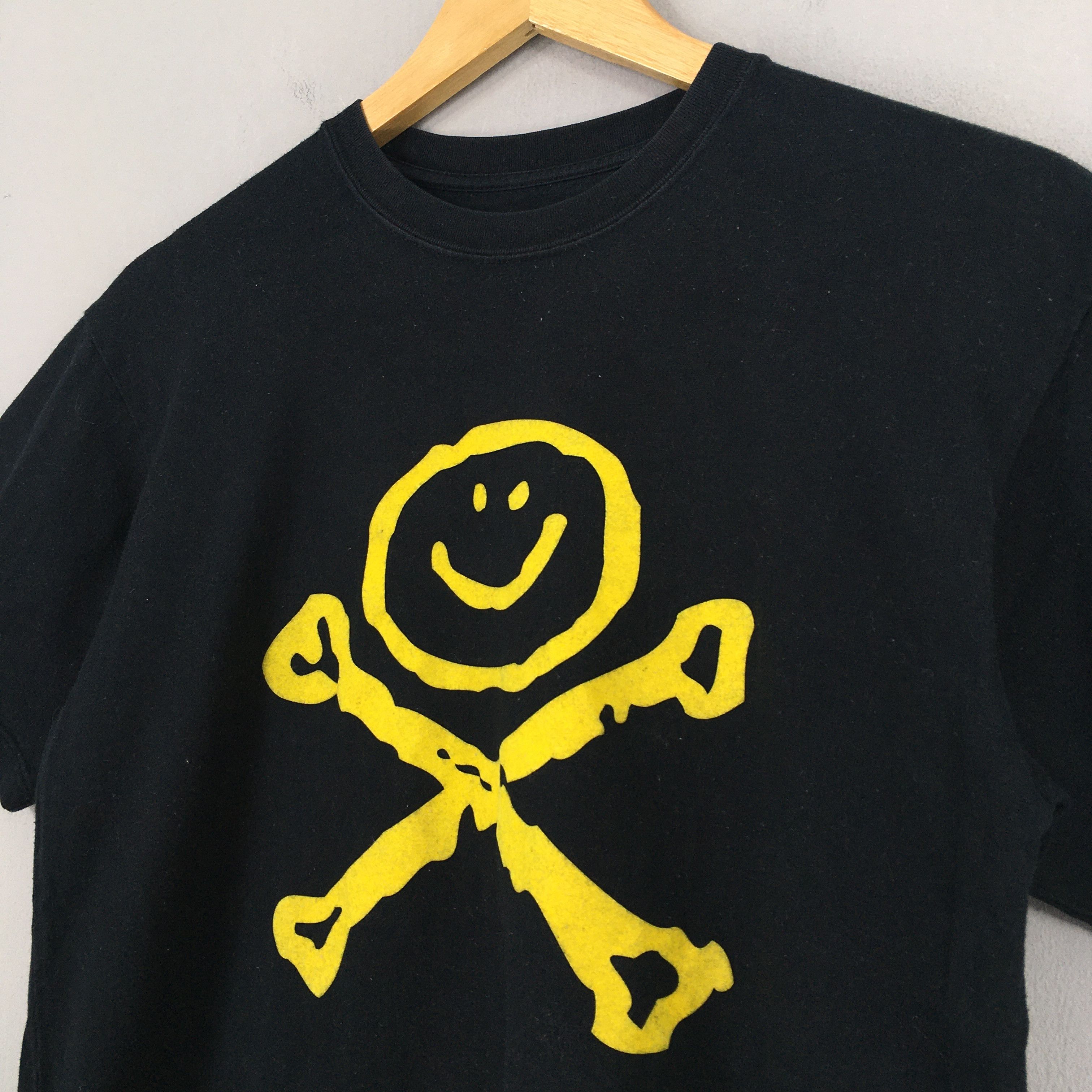 Jun Takahashi Undercover Smiley Bones Japan Black T shirt Medium Size US M / EU 48-50 / 2 - 3 Thumbnail