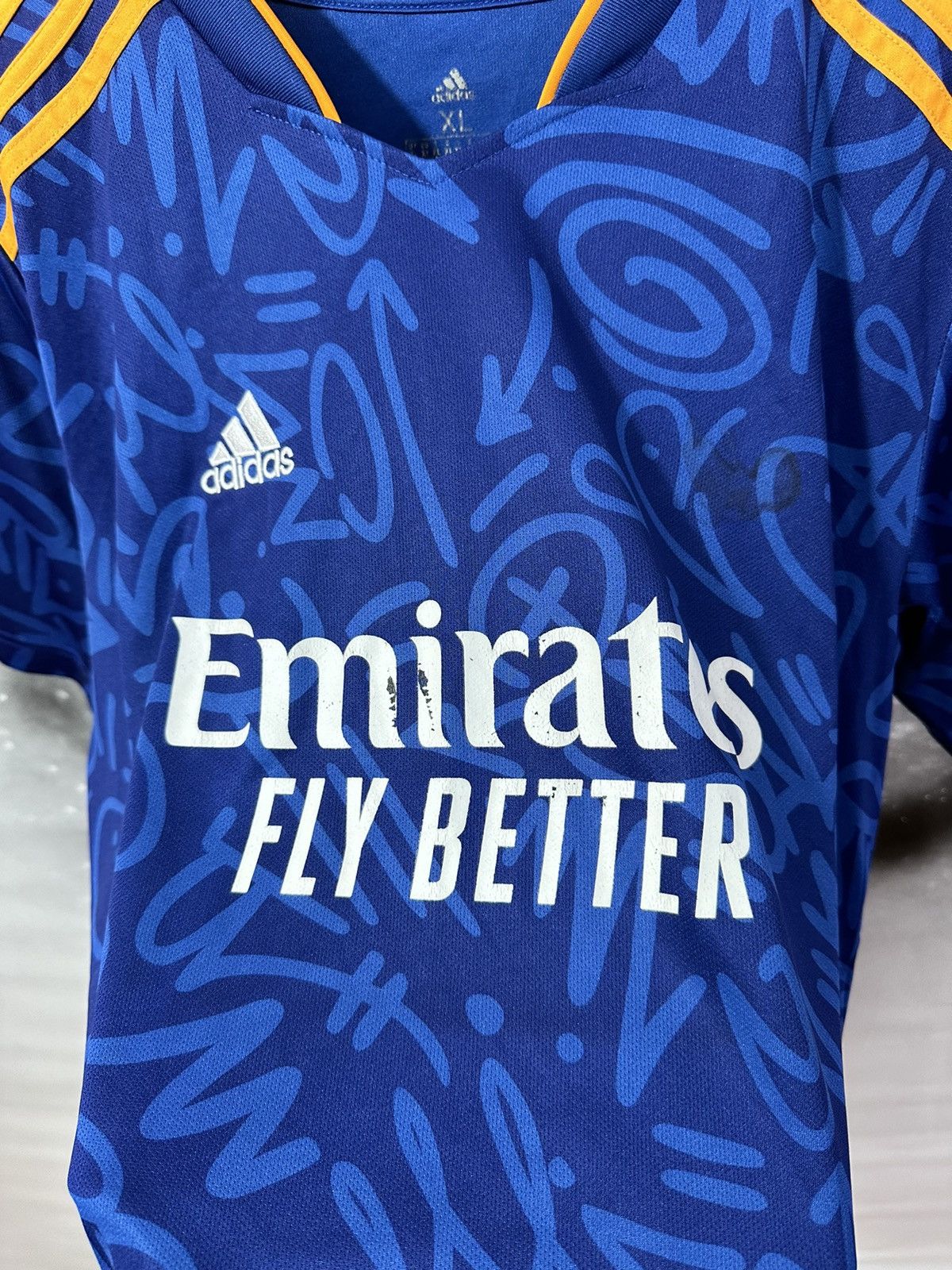 Adidas Adidas Real Madrid Away Jersey 21/22 Size US XL / EU 56 / 4 - 6 Thumbnail