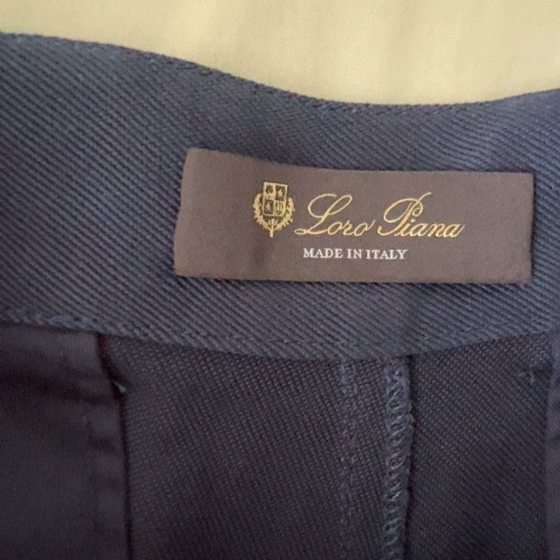 LORO PIANA Short pants made of cotton and linen