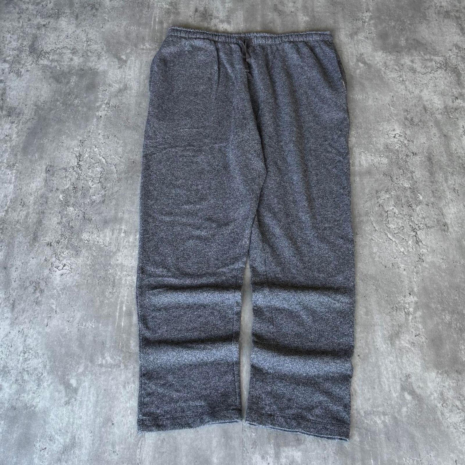 Eddie Bauer × Vintage Vintage Y2K Eddie Bauer Grunge Opium Essential Sweatpants Size US 38 / EU 54 - 1 Thumbnail