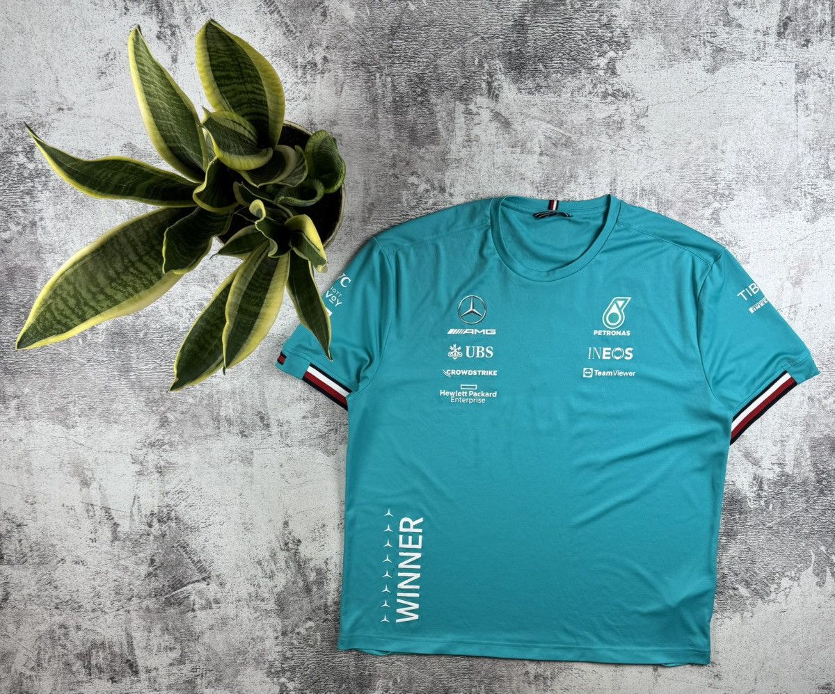 Tommy Hilfiger x2 Petronas AMG Winners 2021 2022 Moto Racing Formula 1 T Shirt Men’s Tee Jersey Size US L / EU 52-54 / 3 - 16 Thumbnail