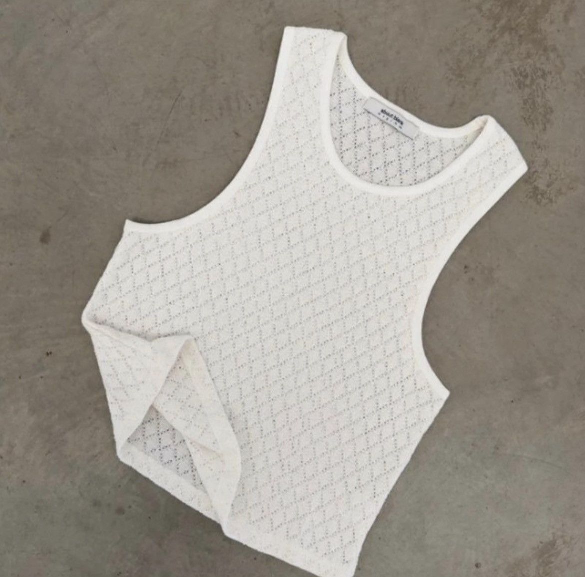 About:Blank about:blank knitted vest - ecru (S) Size US S / EU 44-46 / 1 - 1 Thumbnail