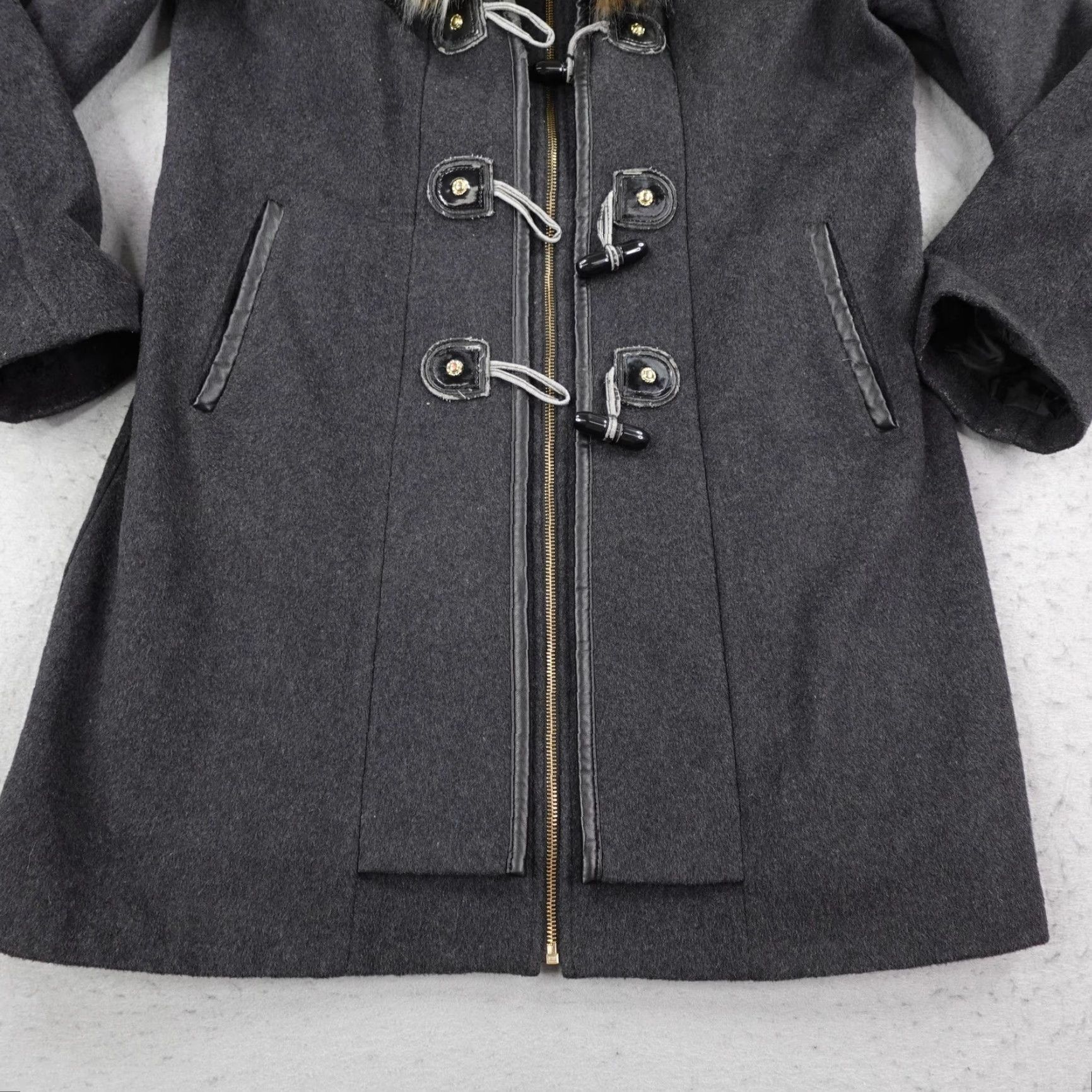 Betsey Johnson Betsey Johnson Coat Womens XL Gray Wool Blend Faux Fur Trim Duffle Toggle Jacket Size XL / US 12-14 / IT 48-50 - 3 Thumbnail