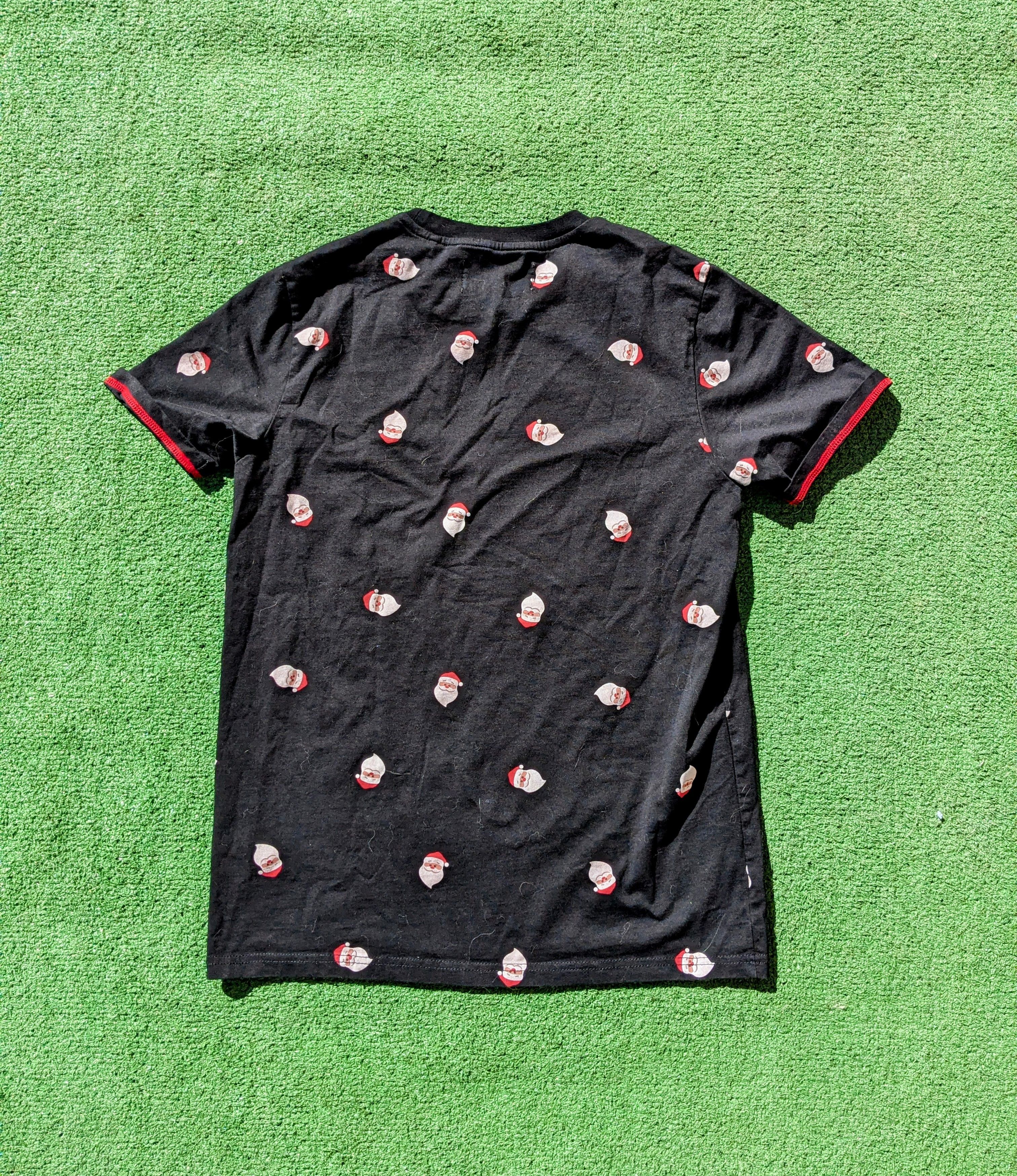 Free Planet Free Planet Santa Head Allover Graphic Print Christmas Shirt Size US XS / EU 42 / 0 - 7 Thumbnail