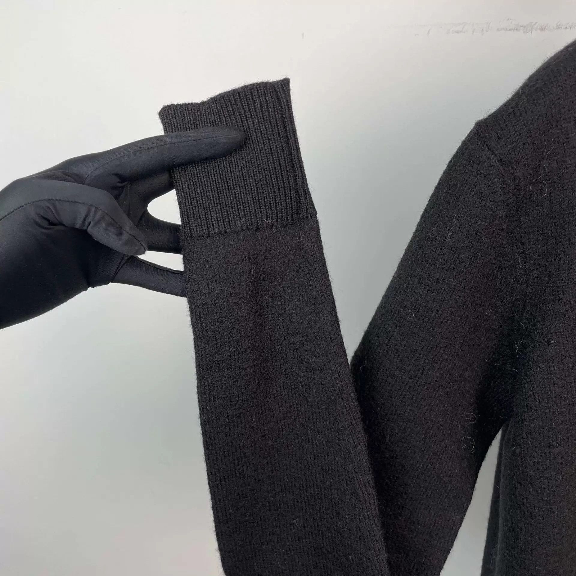 Celine Celine knit cardigan XS black and red Size XS / US 0-2 / IT 36-38 - 9 Thumbnail