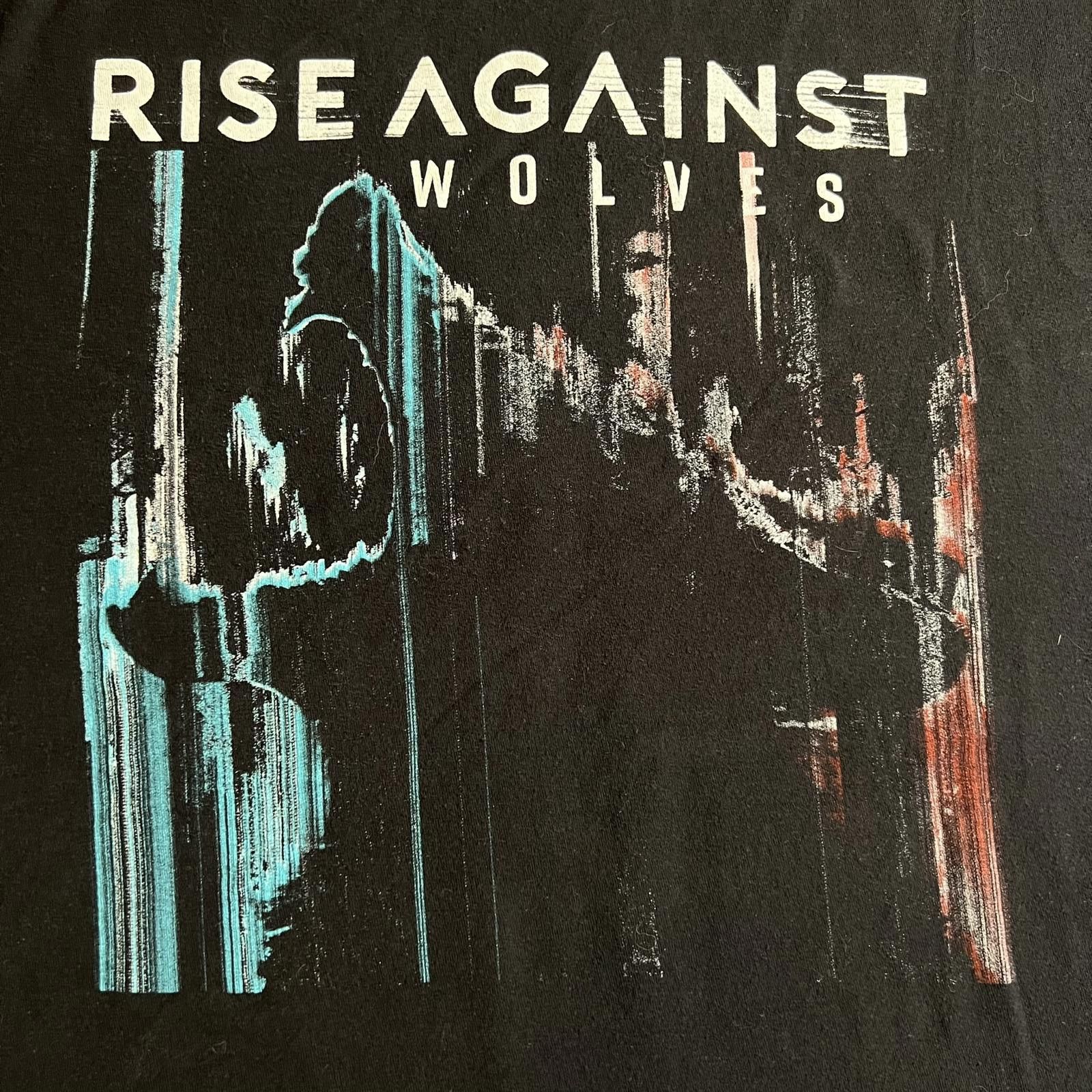 Designer Rise Against Wolves Album 2017 Tour Band T Shirt Mens S Size US XL / EU 56 / 4 - 2 Thumbnail