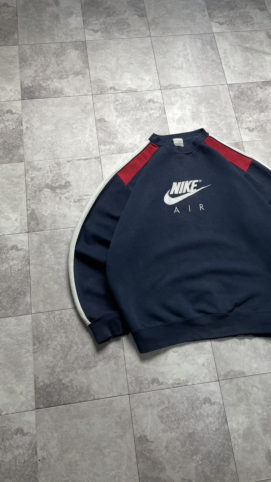 Nike Vintage 00's Nike Distressed Sweatshirt Pullover Big Logo L Size US L / EU 52-54 / 3 - 5 Thumbnail