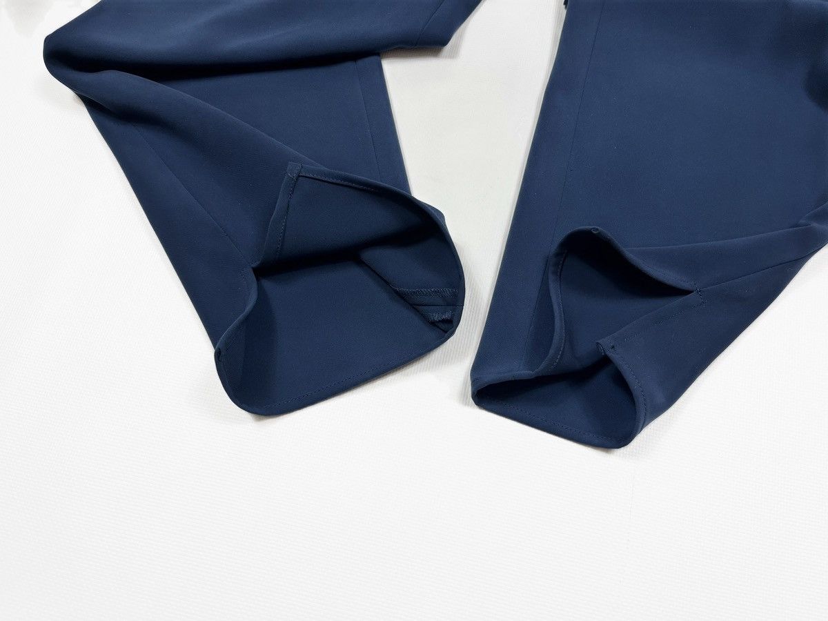 Akris Akris Punto Navy Blue Elastic Waist Tapered Pants Size US 12 Size 34" / US 12 / IT 48 - 22 Thumbnail