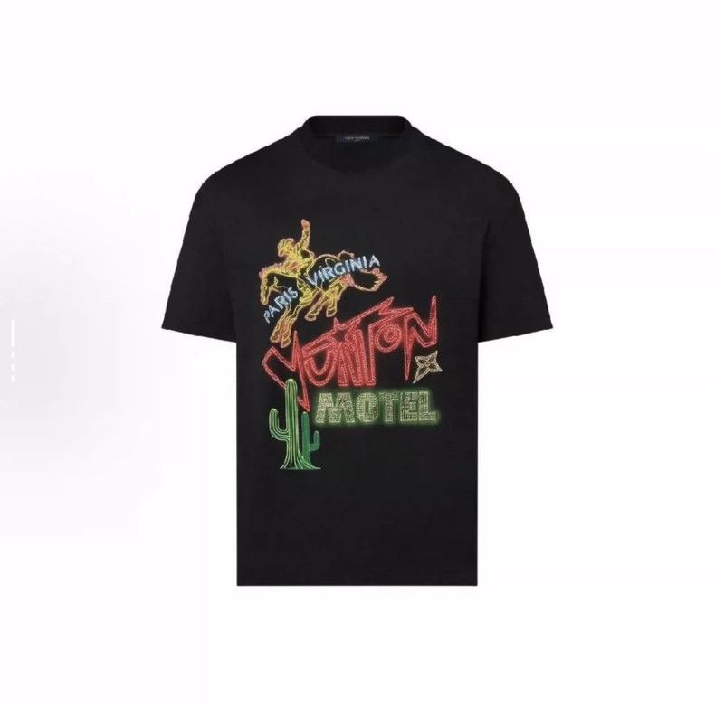 Louis Vuitton Louis Vuitton Graffiti rhinestone print short sleeves Size US XXL / EU 58 / 5 - 2 Thumbnail