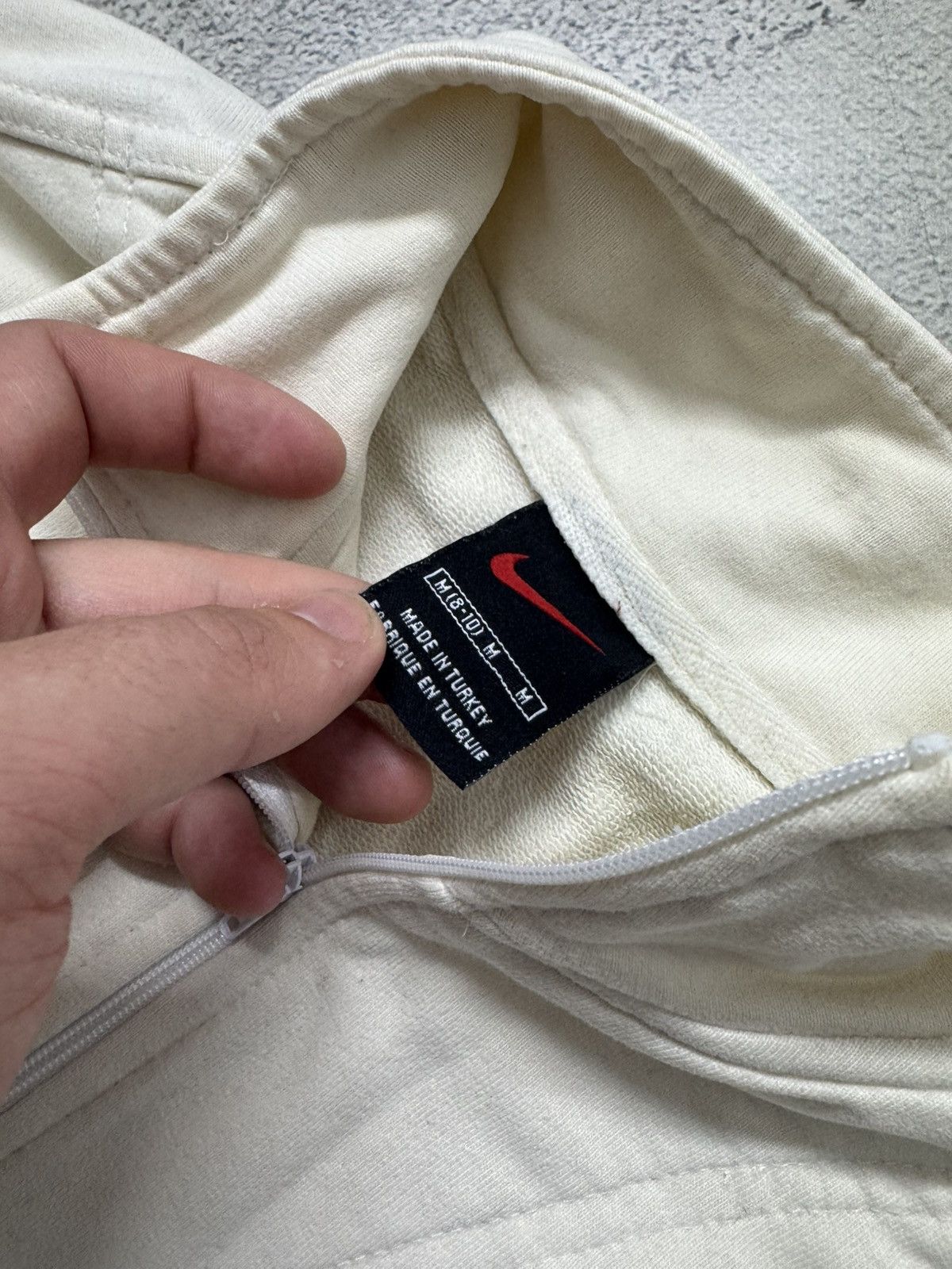 Nike Vintage Nike 1/4 Zip Sweatshirt White 00’s Size M / US 6-8 / IT 42-44 - 12 Thumbnail