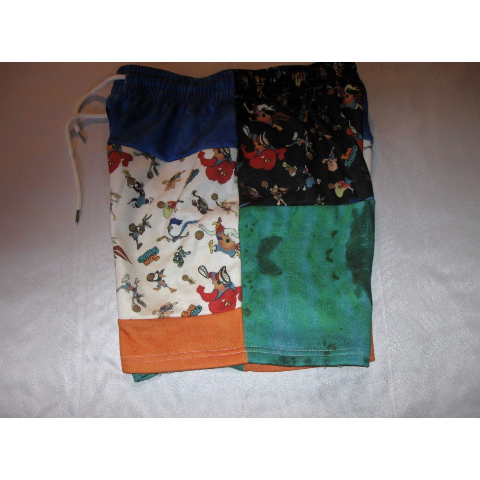 Forever 21 Space Jam A New Legacy Sweat Shorts Mens Medium (short) Lebron James Tune Squad Size US 31 - 3 Thumbnail