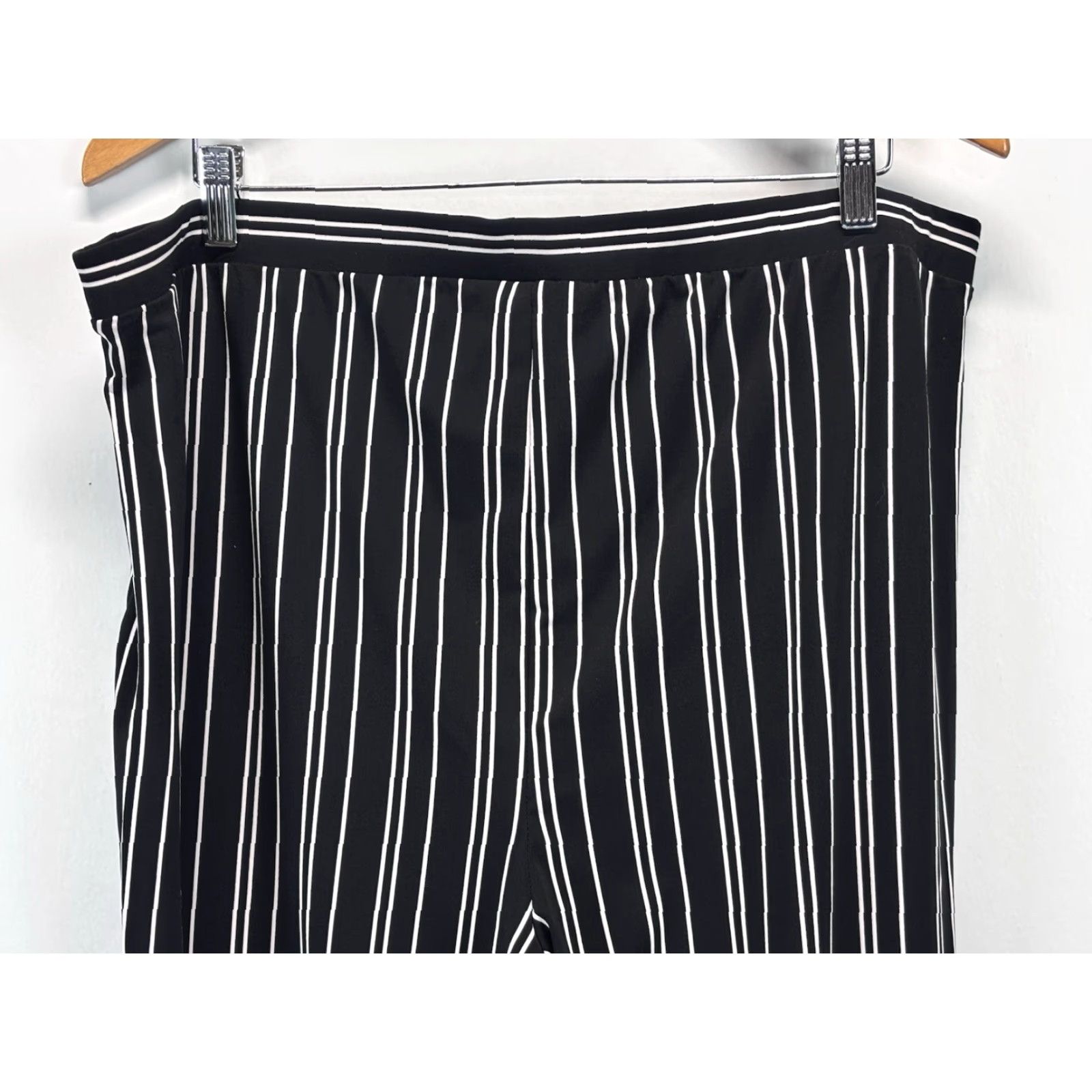 Vintage Chico's Travelers Pull-On Pants Women's 16/18 Black White Stripe Jersey Stretch Wide-Leg Ankle Travel Comfort Womens Size 38" / US 16 / IT 52 - 4 Thumbnail