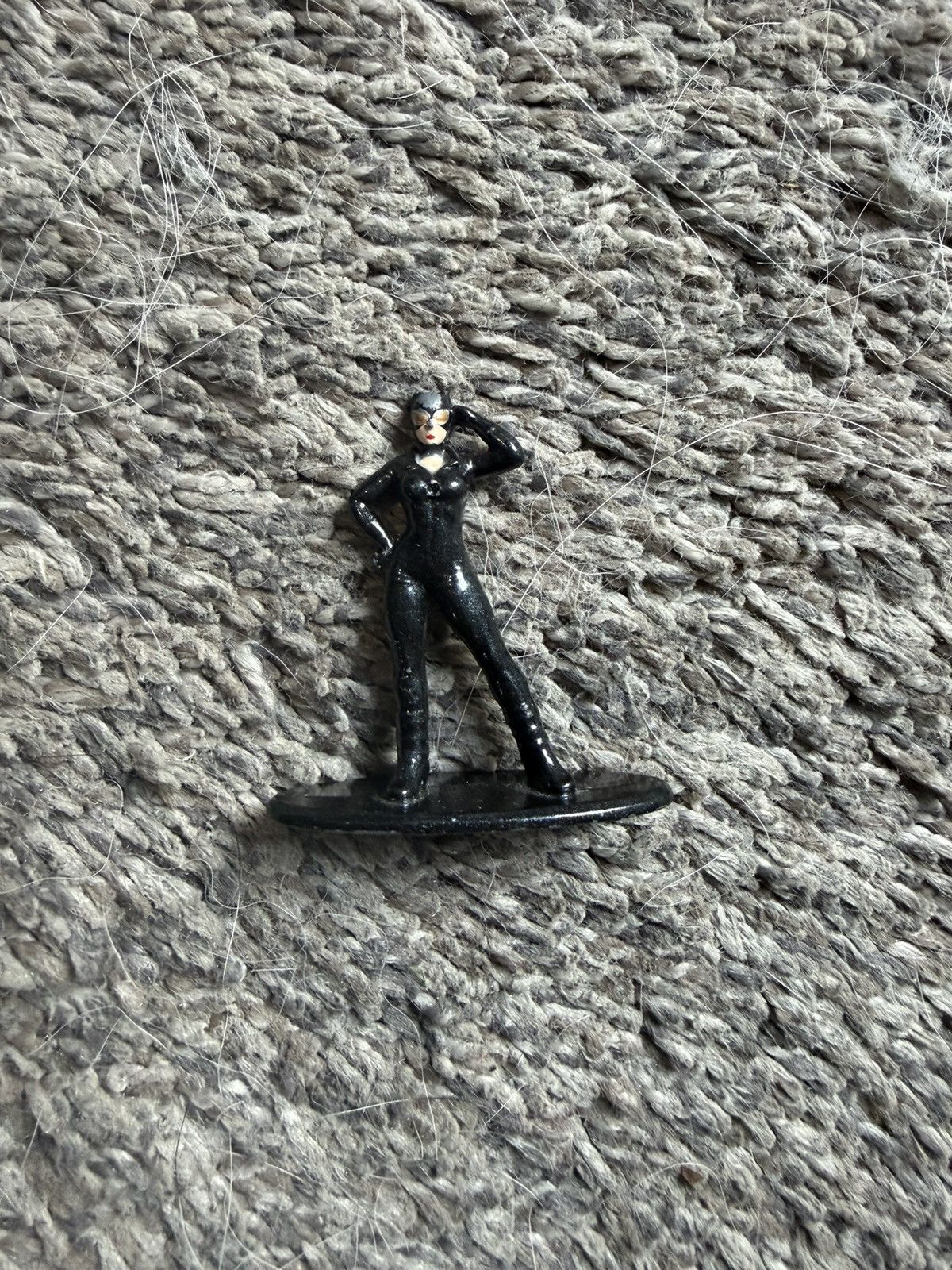 DC Comics 2017 Jada Toys DC Comics Nano Metalfigs Catwoman Die-Cast Size ONE SIZE - 1 Thumbnail