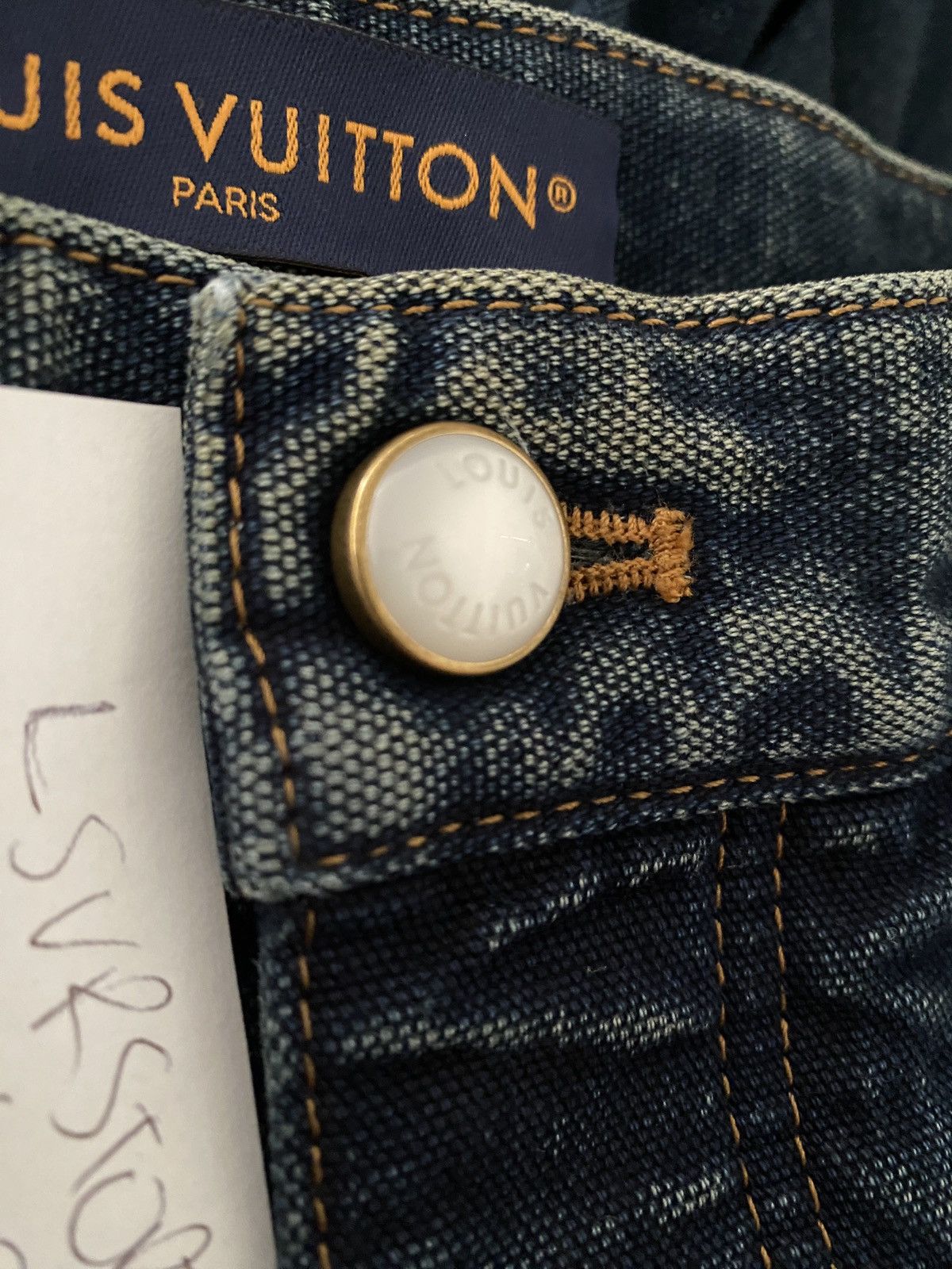 Louis Vuitton Louis Vuitton FW25 Denim Workwear Shorts 32 1AILT8 Size US 32 / EU 48 - 5 Thumbnail