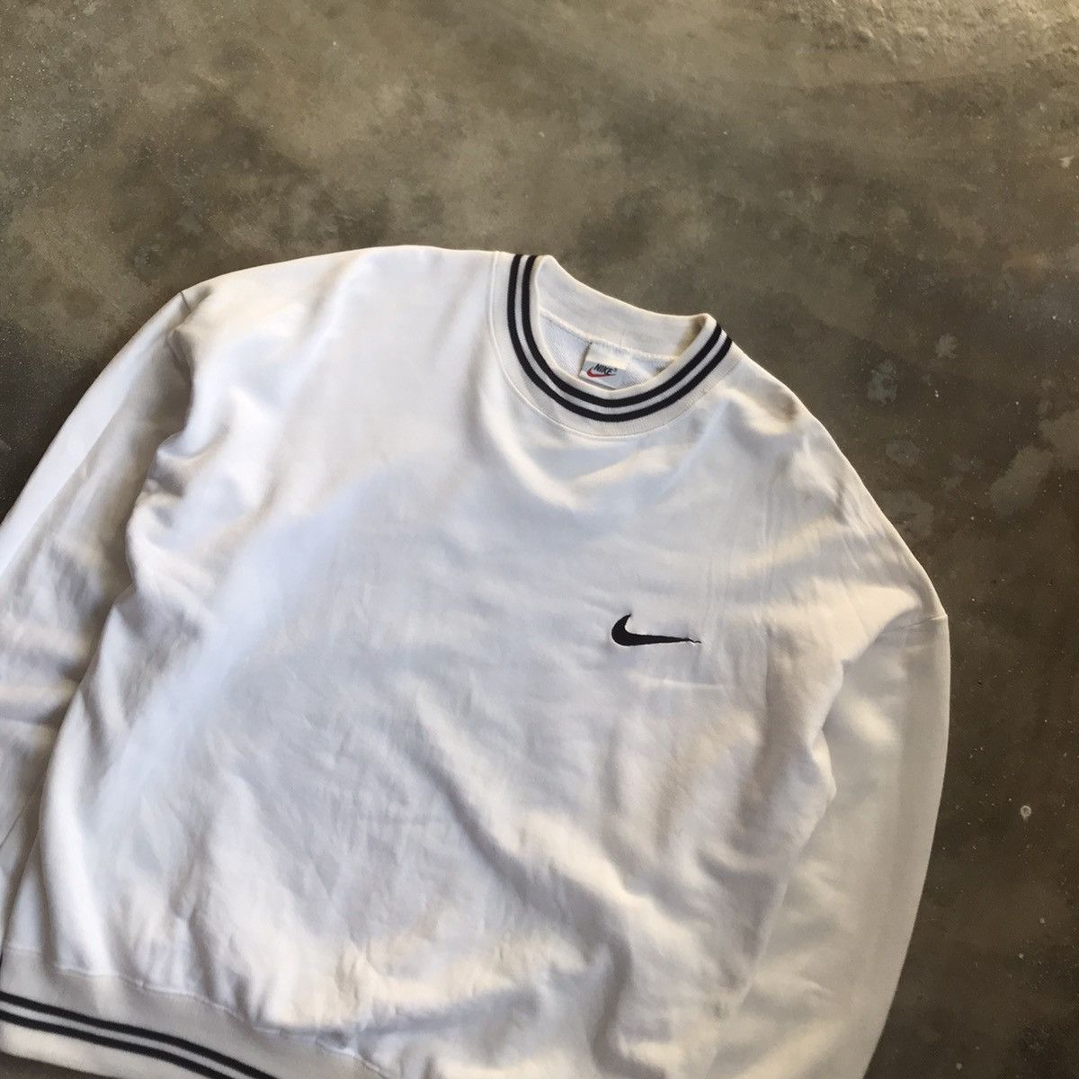 Nike × Vintage Sweatshirt Nike Vintage Small Swoosh Size US L / EU 52-54 / 3 - 2 Thumbnail