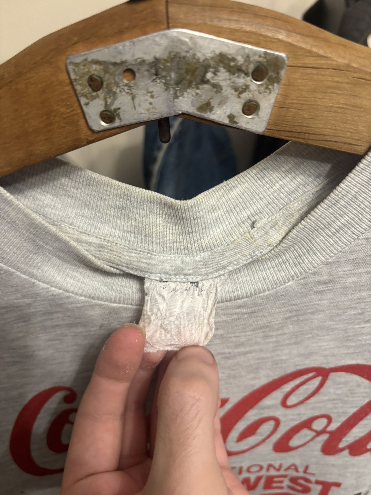 Vintage Vintage 1996 Distressed Coca-Cola Racing Double Sided Tee Size US L / EU 52-54 / 3 - 4 Thumbnail