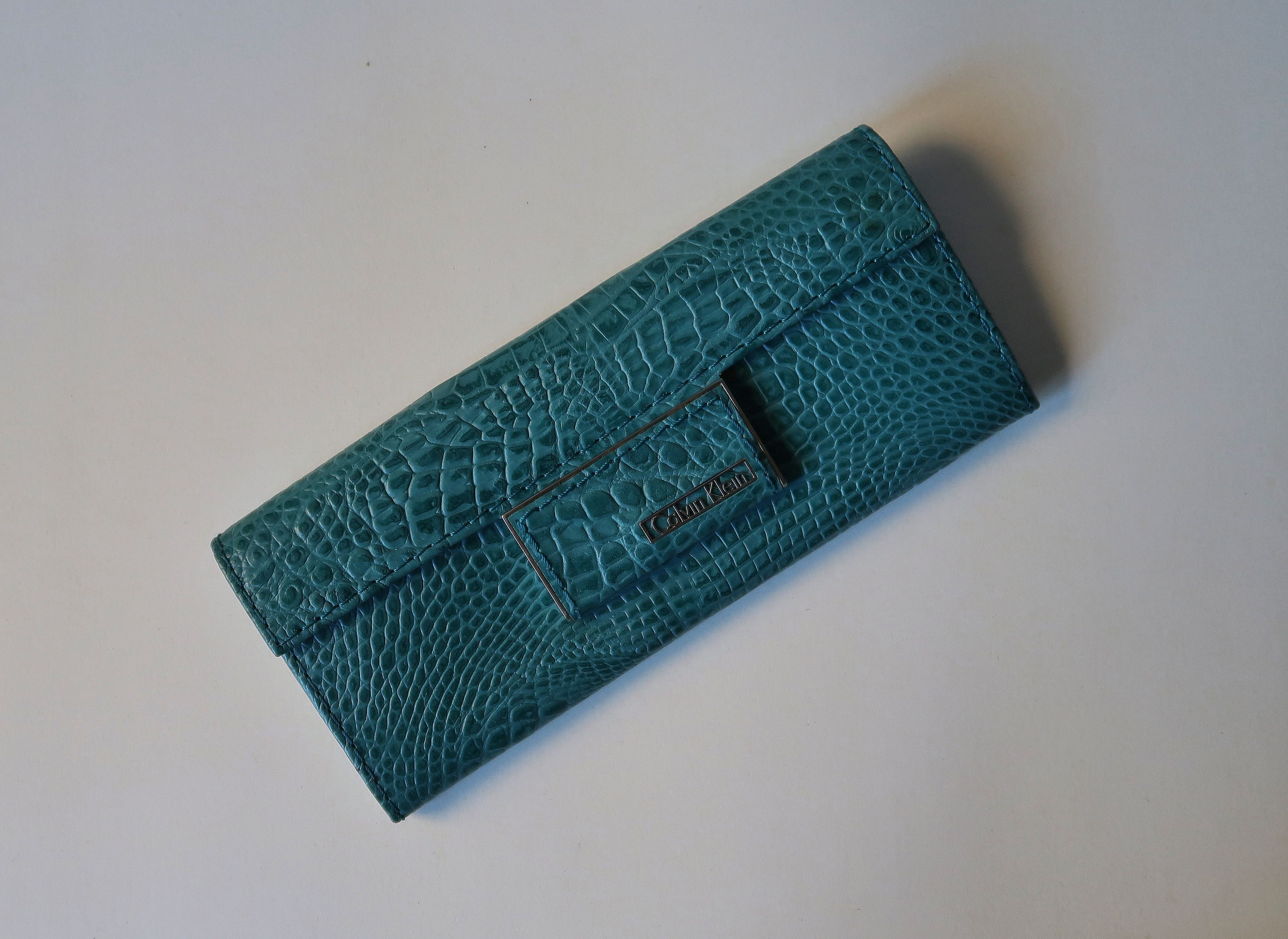 Calvin Klein Croc Embossed Leather Longfold Wristlet Strap Green Wallet Size ONE SIZE - 2 Thumbnail