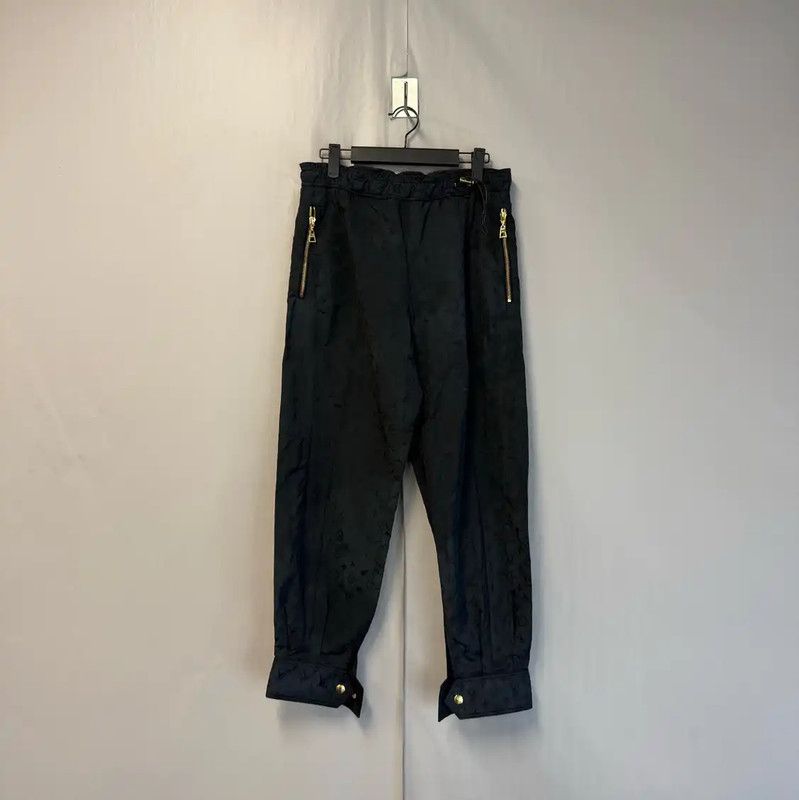Louis Vuitton Louis Vuitton Black Polyester Casual Pants 0089 Size 26" / US 2 / IT 38 - 1 Thumbnail