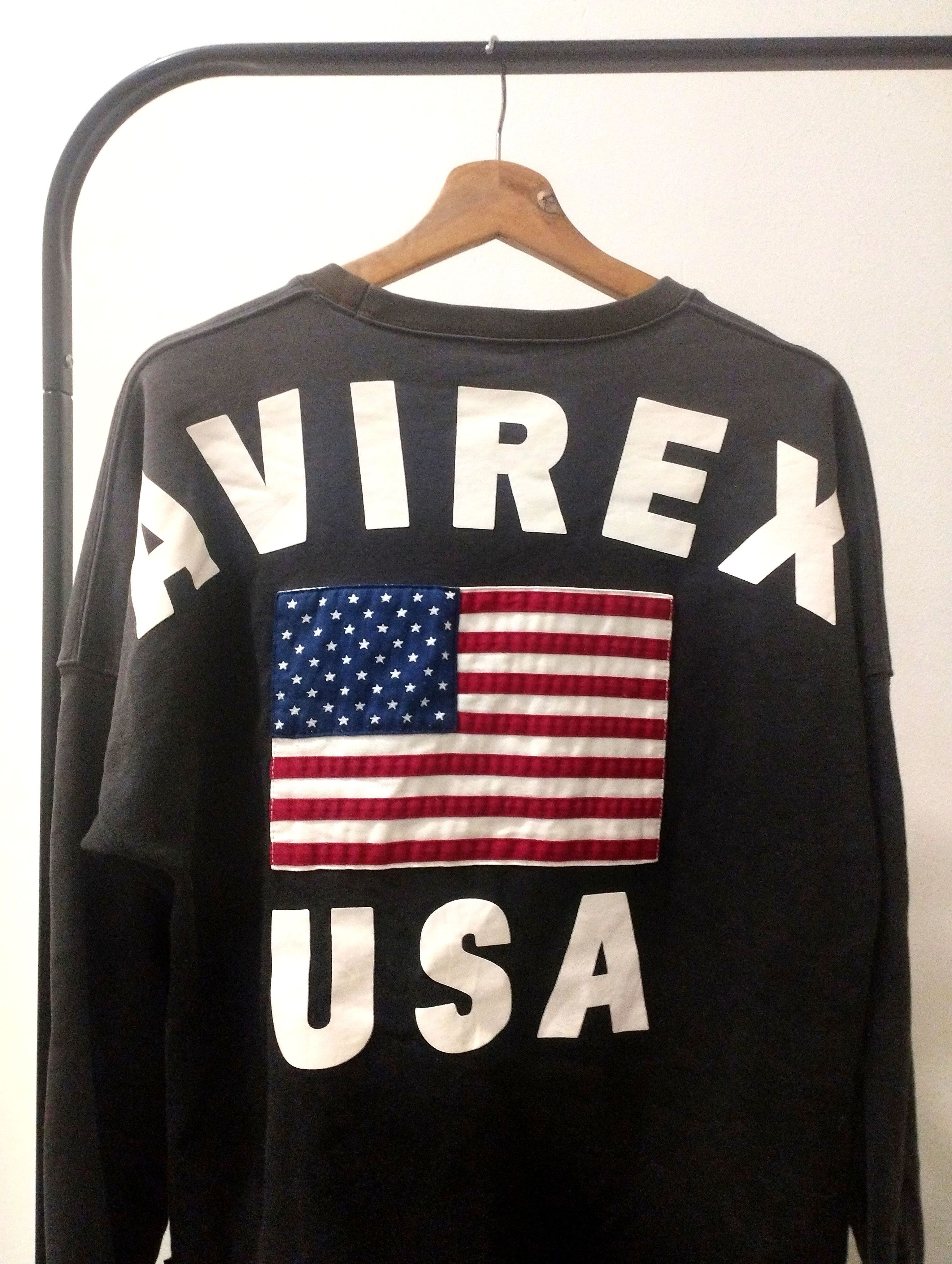 Avirex Avirex USA Crewneck Sweatshirt Embroidered American Flag Size US L / EU 52-54 / 3 - 1 Thumbnail
