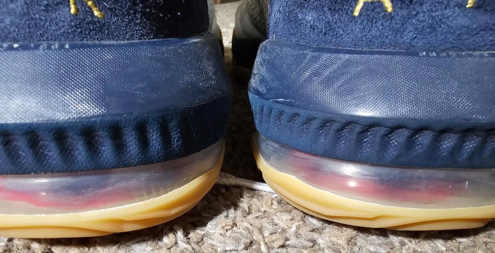 Nike NIKE C12668-101 Basketball Shoes LeBron 16 Low USA Sz 9.5 Size US 9.5 / EU 42-43 - 8 Thumbnail