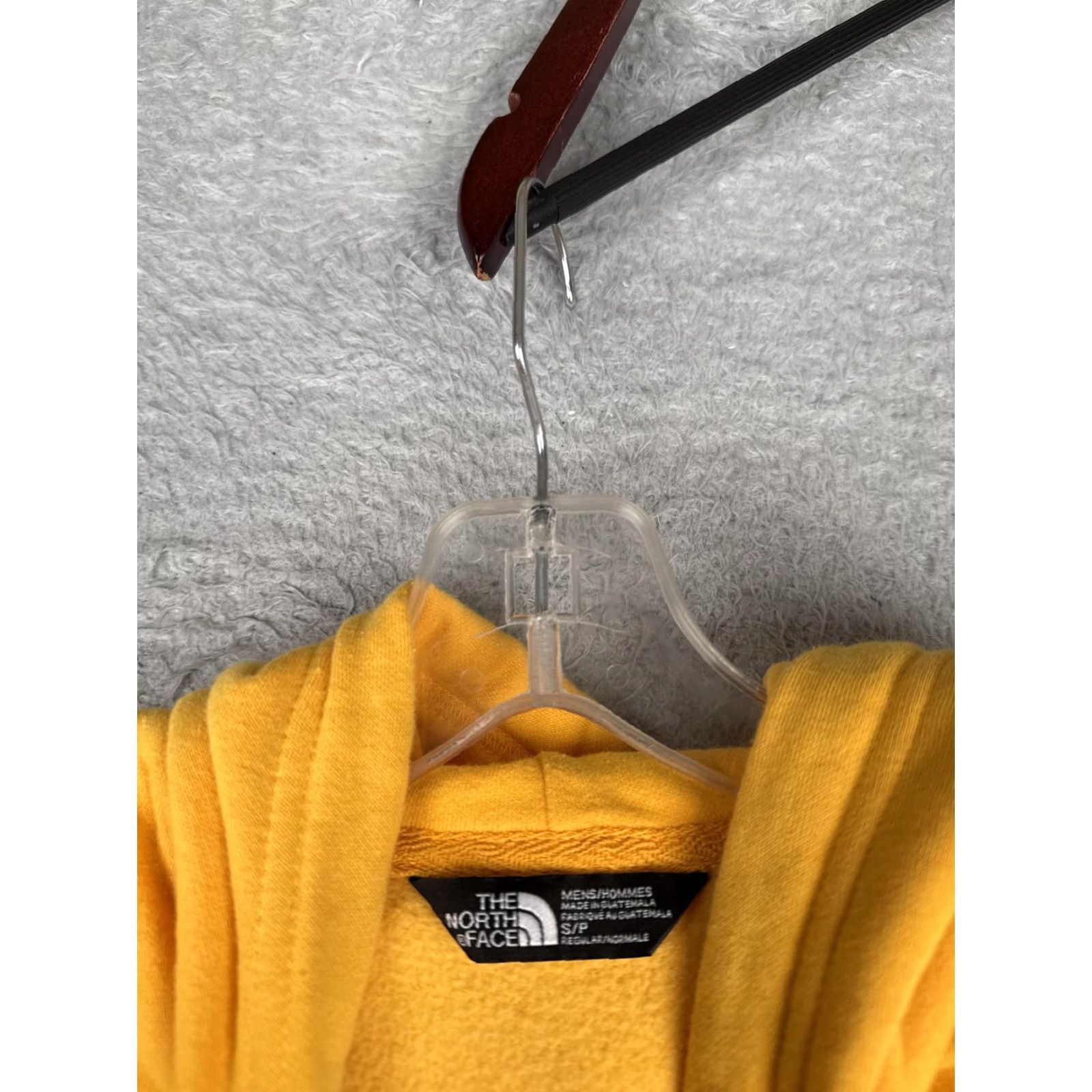 The North Face The North Face Hoodie Mens Small Yellow Sierra Nevada Back Graphic Sweatshirt Size US S / EU 44-46 / 1 - 7 Thumbnail