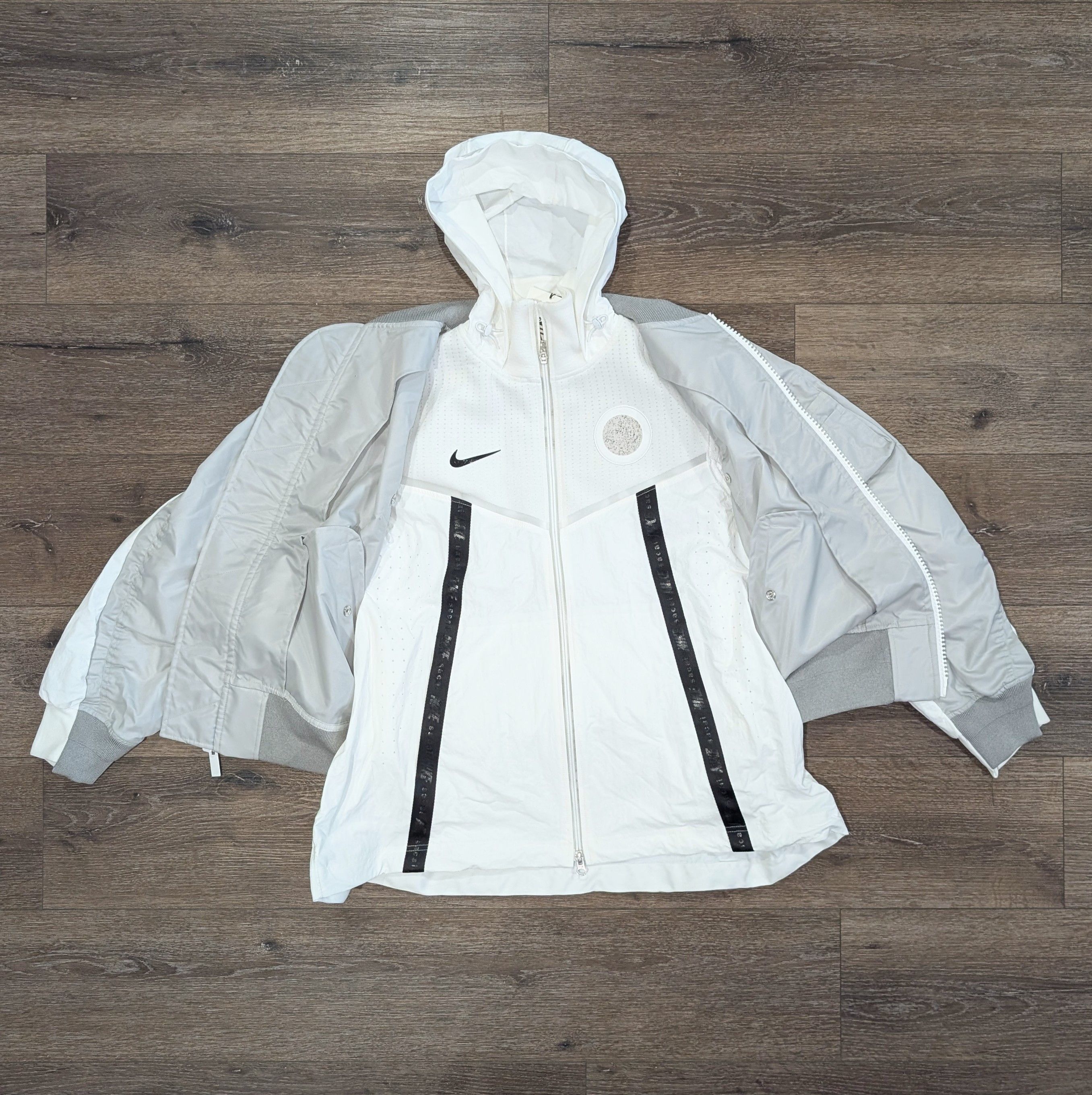 Nike × Sacai Nike x Sacai Double Layer hooded bomber jacket - SIZE XS Size XS / US 0-2 / IT 36-38 - 4 Thumbnail
