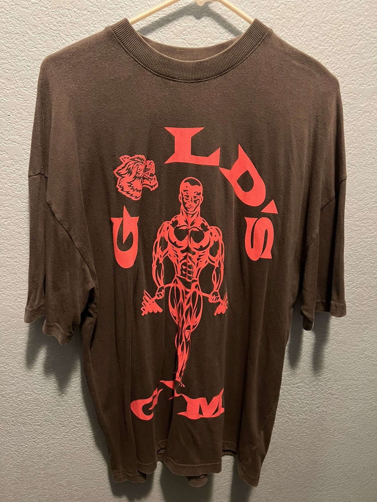 世界的に Gym Gold's x Sport Darc Sport Darc Tee Grailed | トップス