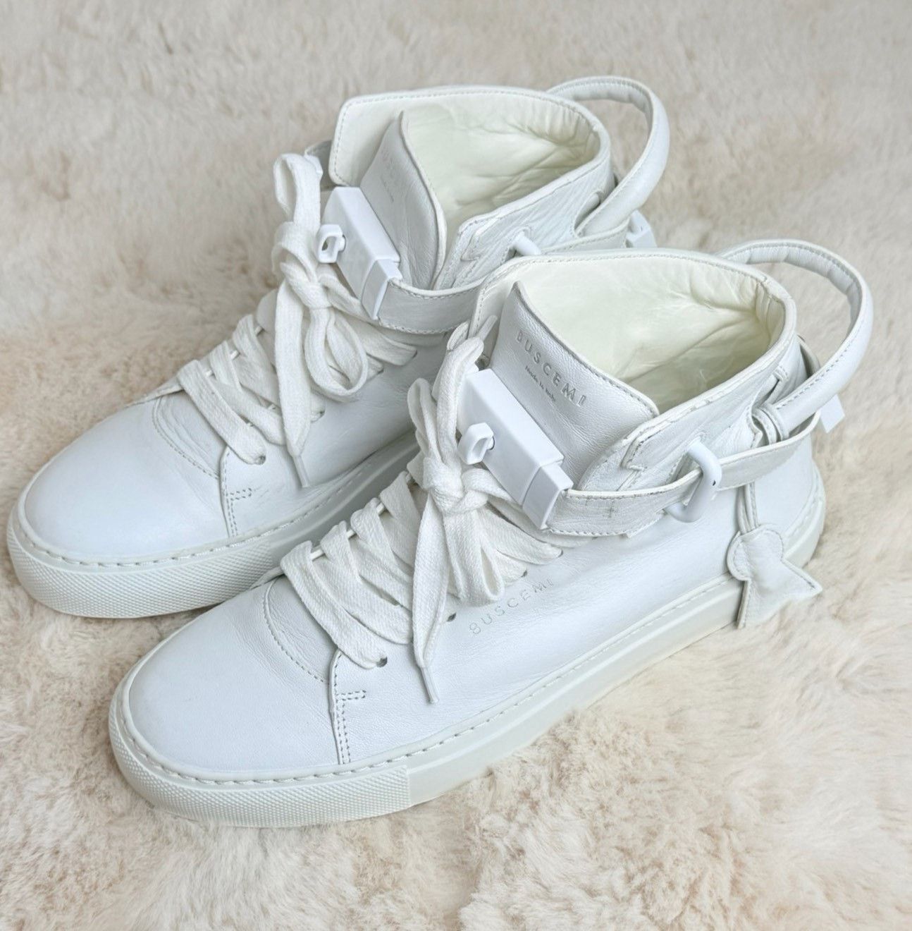 Buscemi Buscemi White Hitop Sneakers us_8 Women Size US 8 / IT 38 - 1 Thumbnail